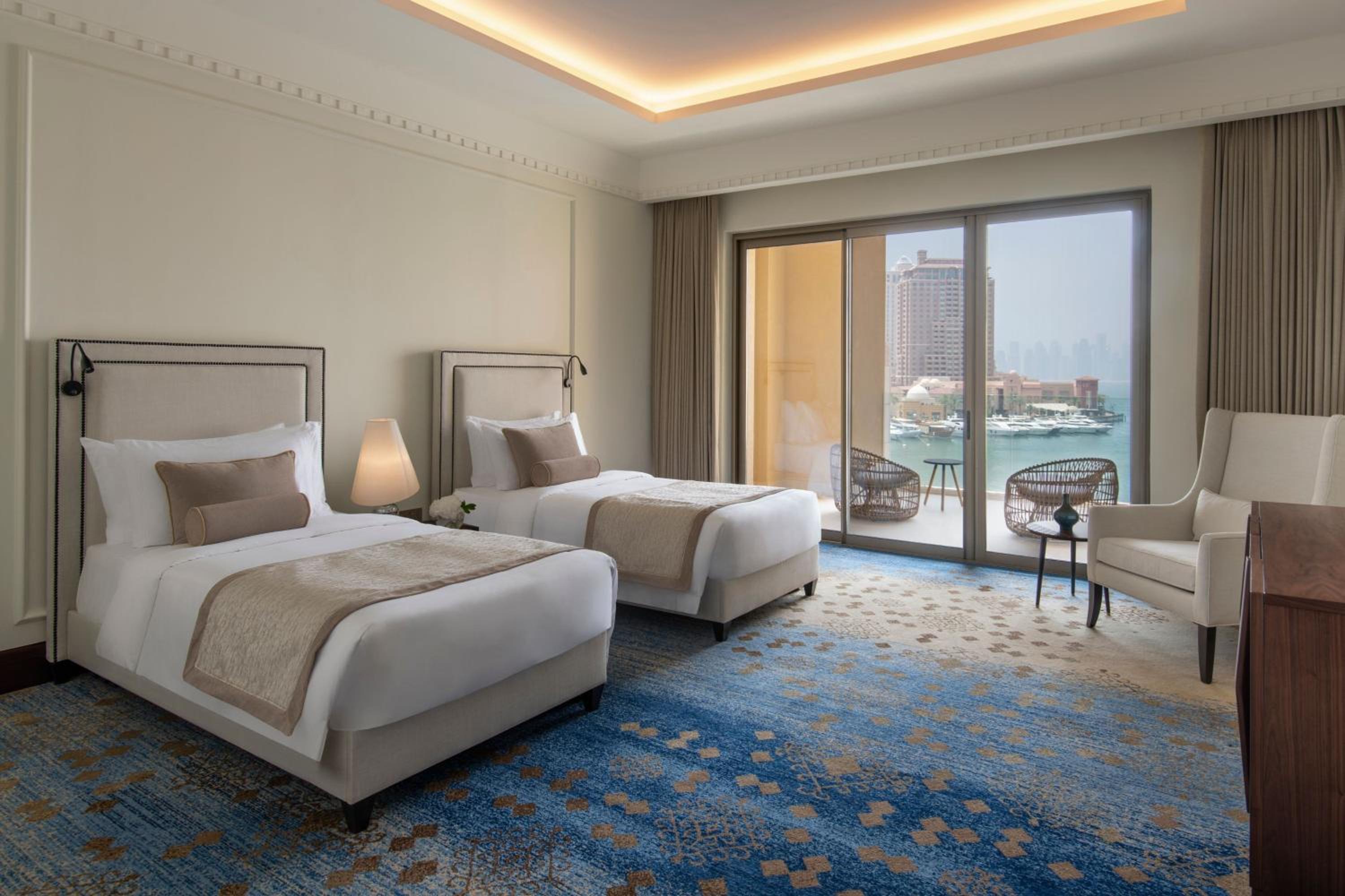 Three-Bedroom Suite with Marina View and Balcony - Photo 5