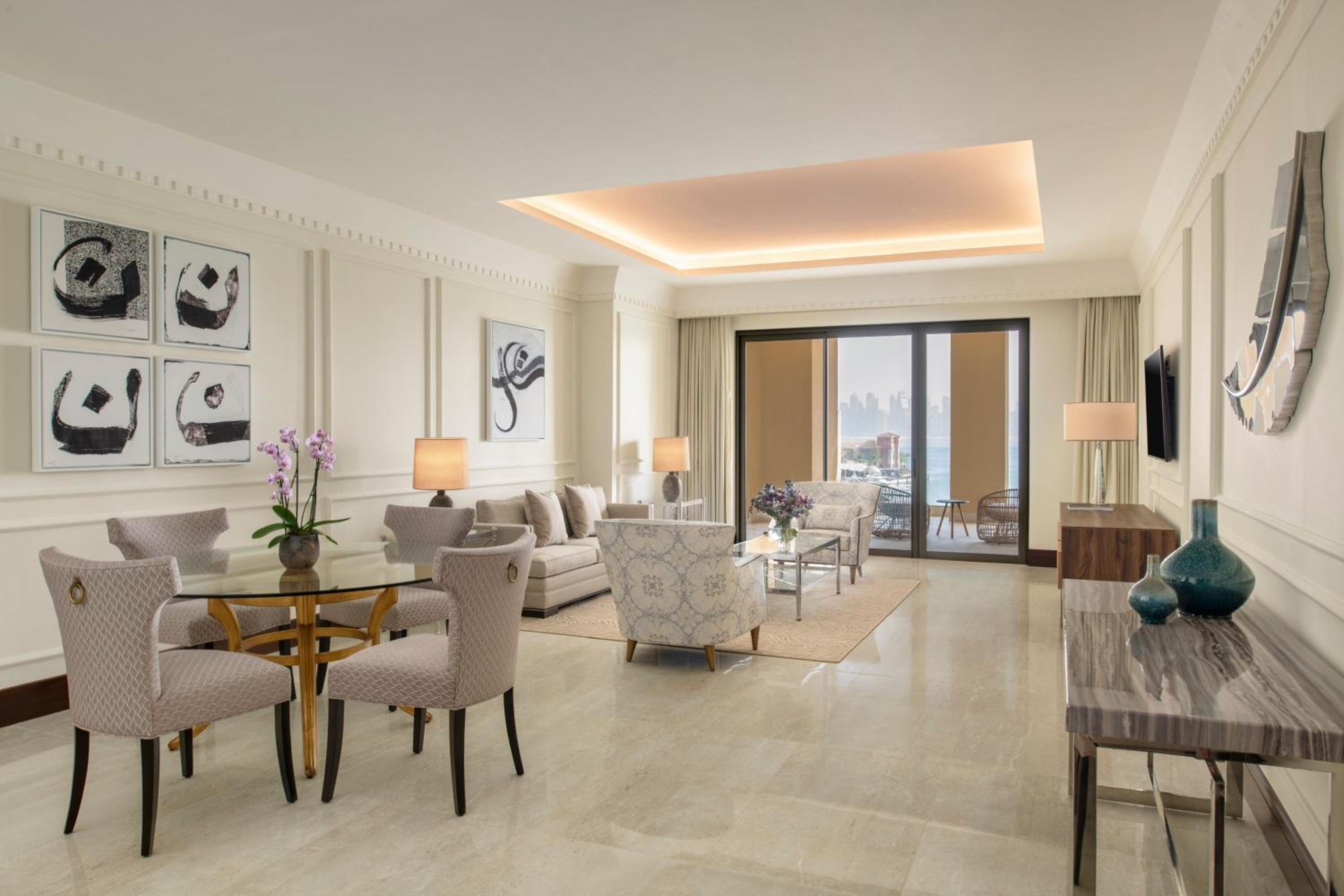 Royal Island - Three-Bedroom Suite with Sea View and Balcony