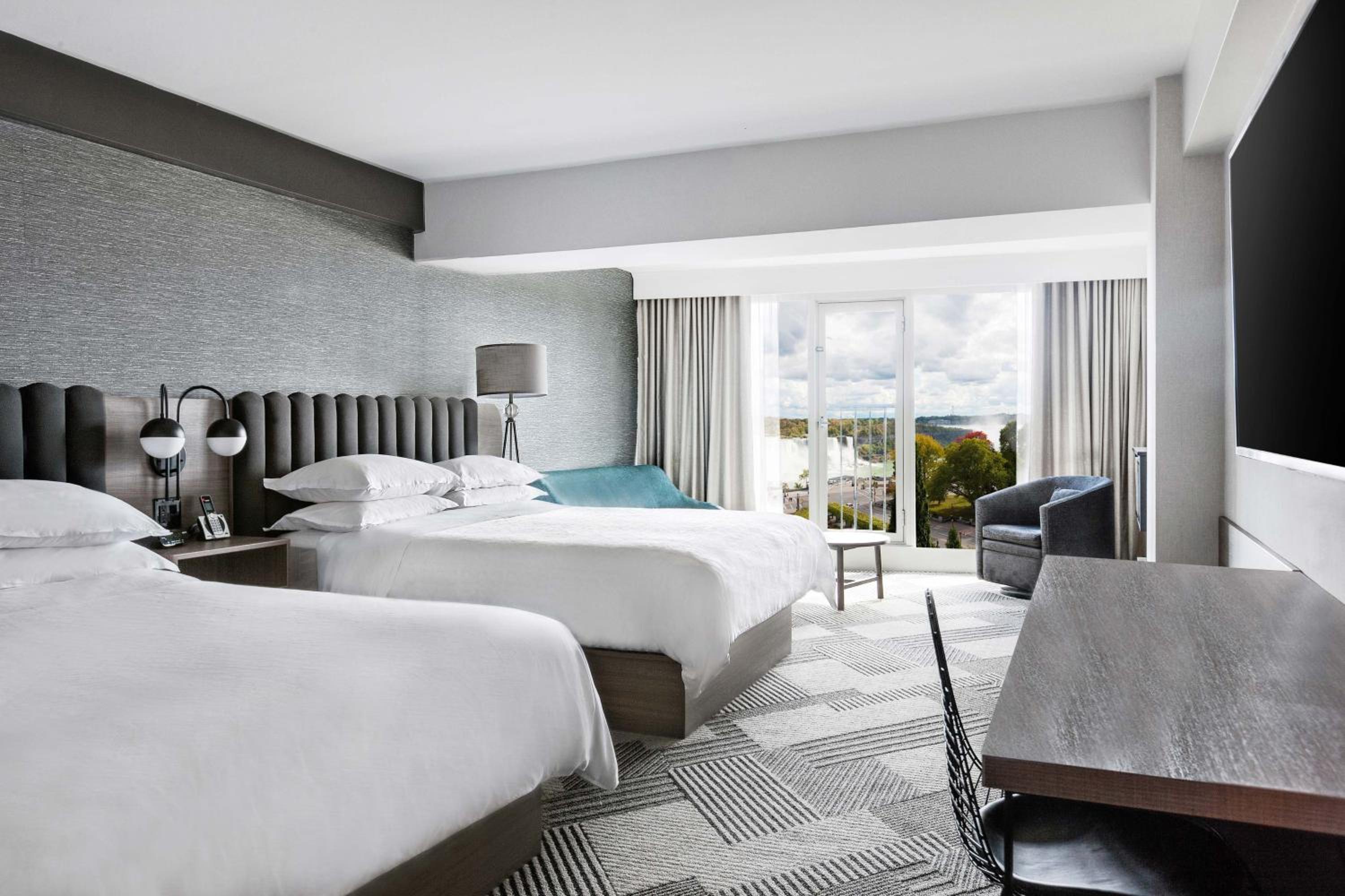 American Fallsview, Guest room, 2 Queen