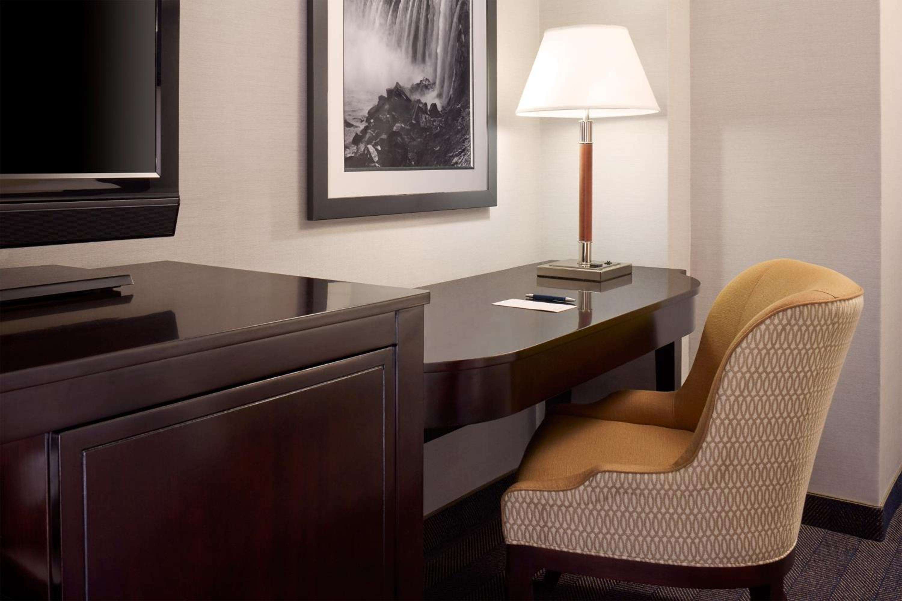No Window Guest Room, 2 Queen Beds
