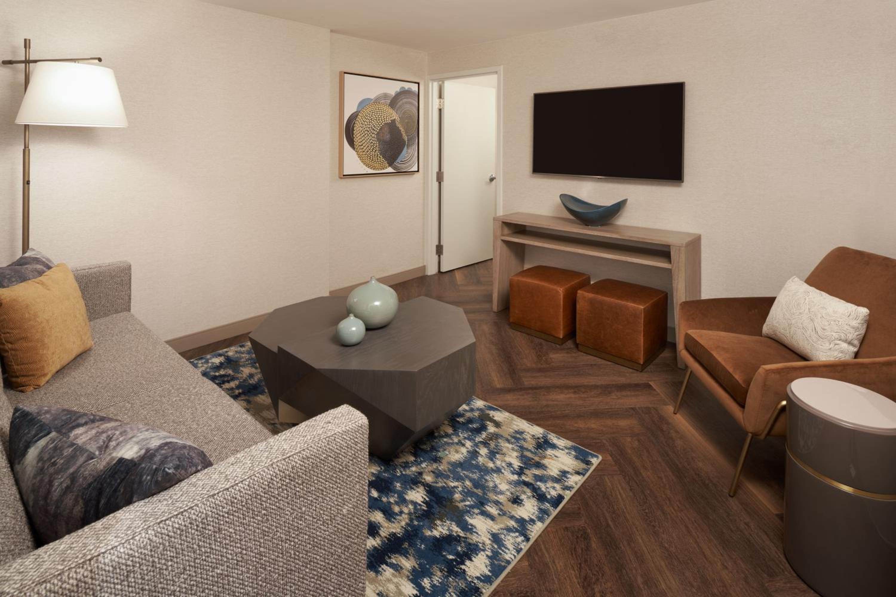 Guest room, 1 King, Sofa bed - Photo 4