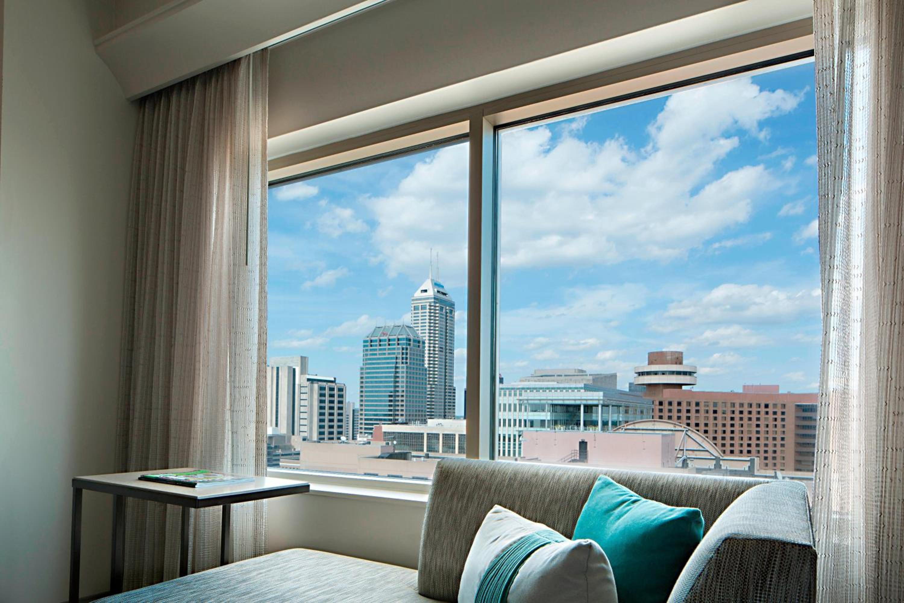 King Room with Skyline View - Photo 2