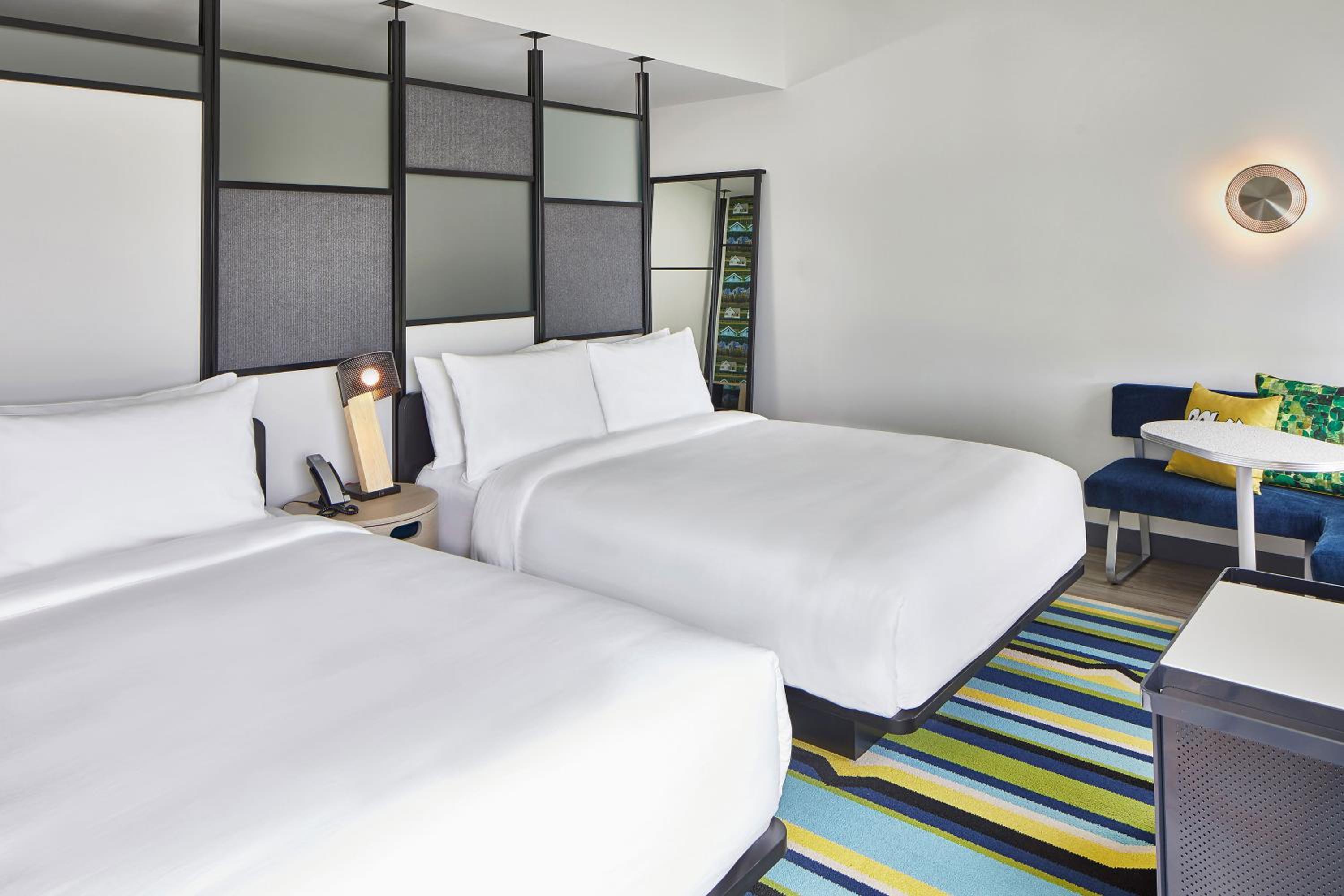 Double Queen Room - Photo 7