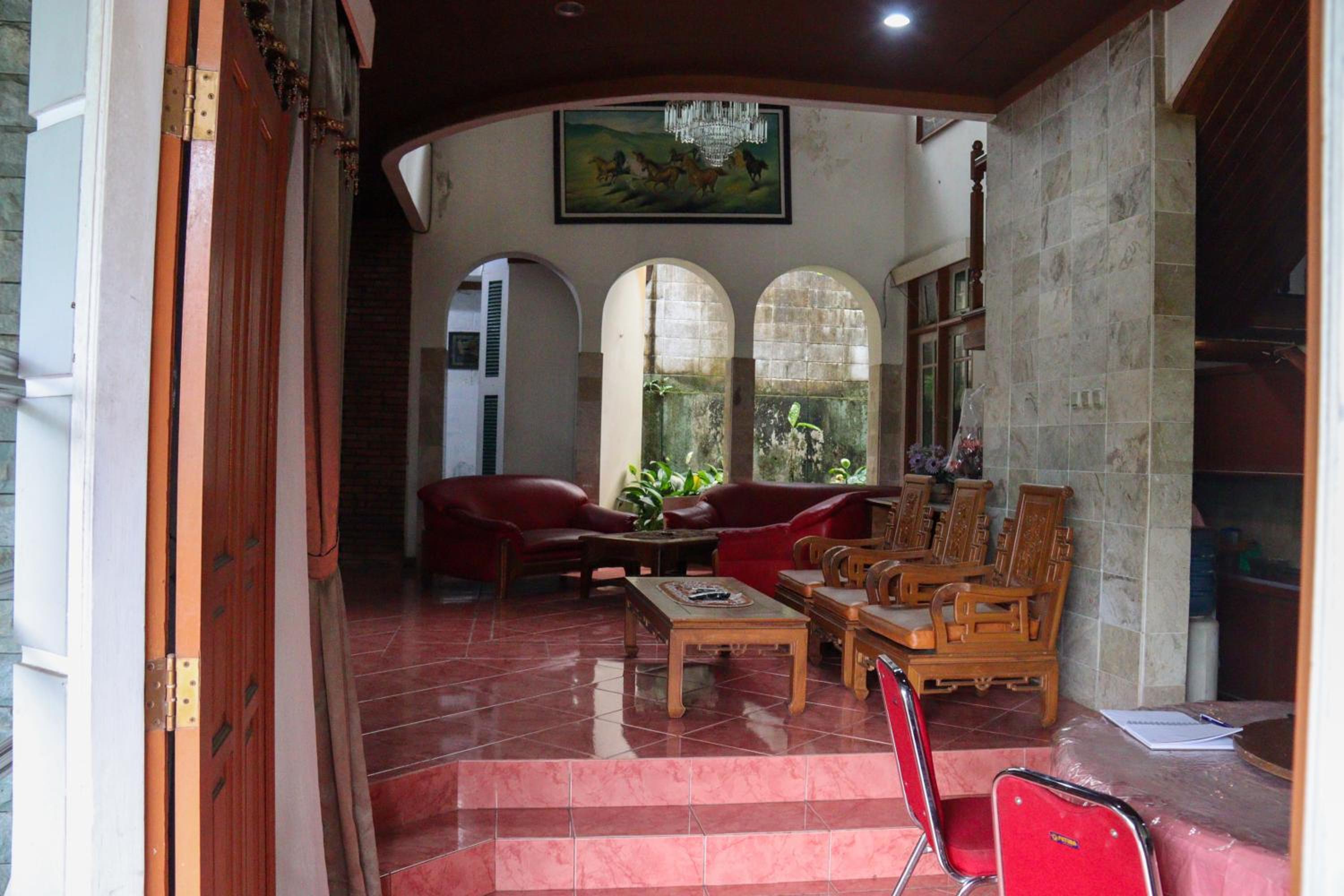 Villa photo 2