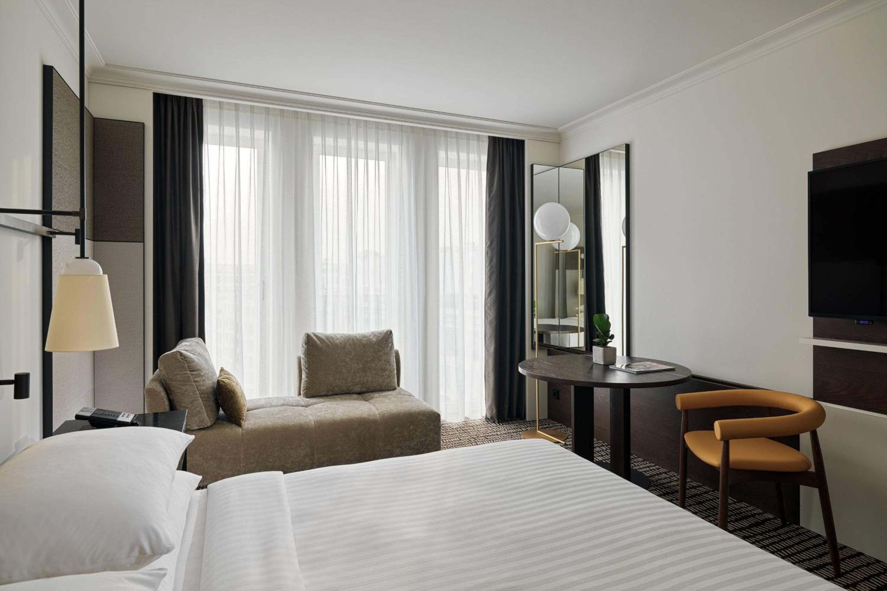 Deluxe Room, 1 King