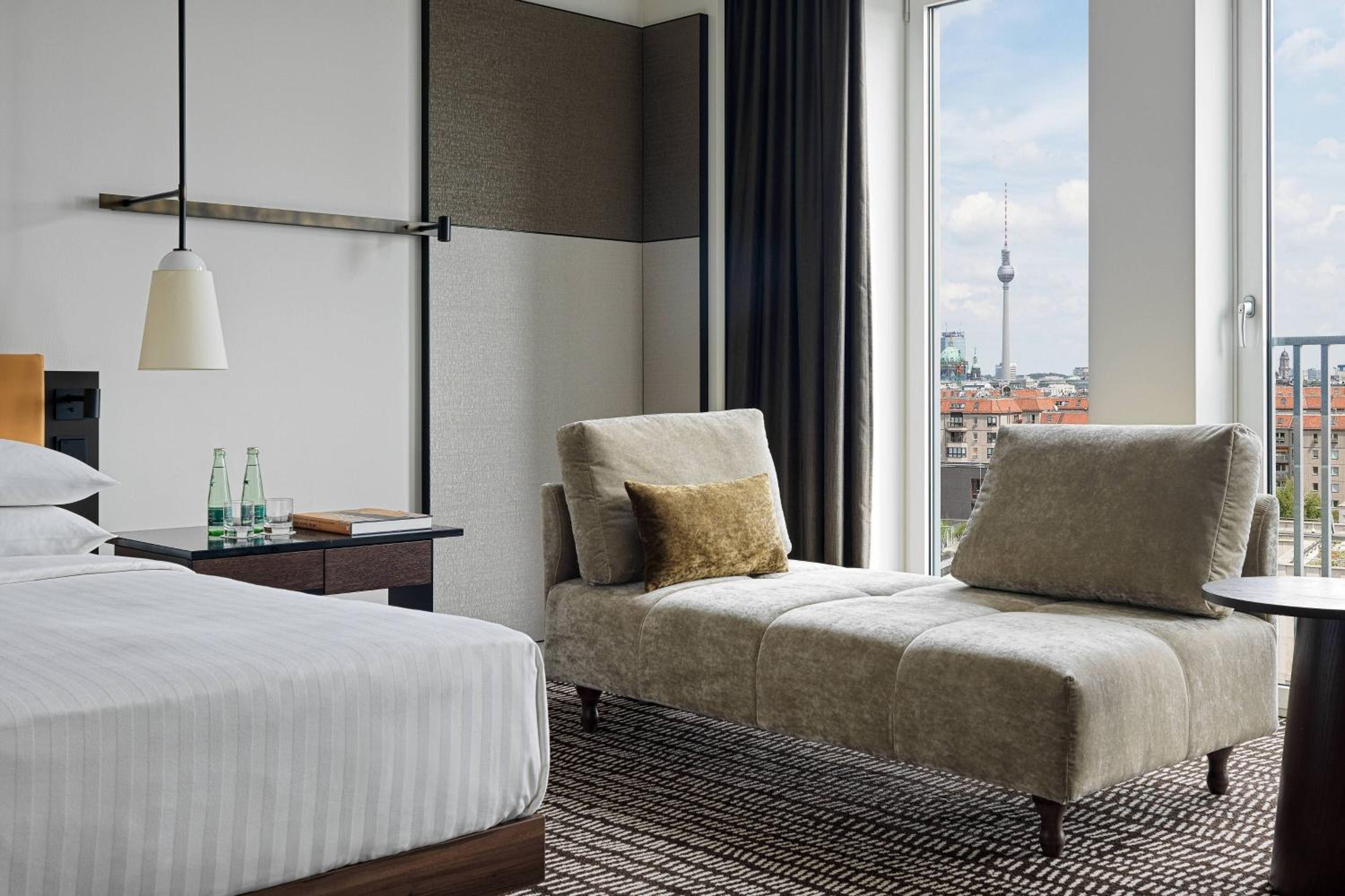 Panorama Room with City View, 1 King