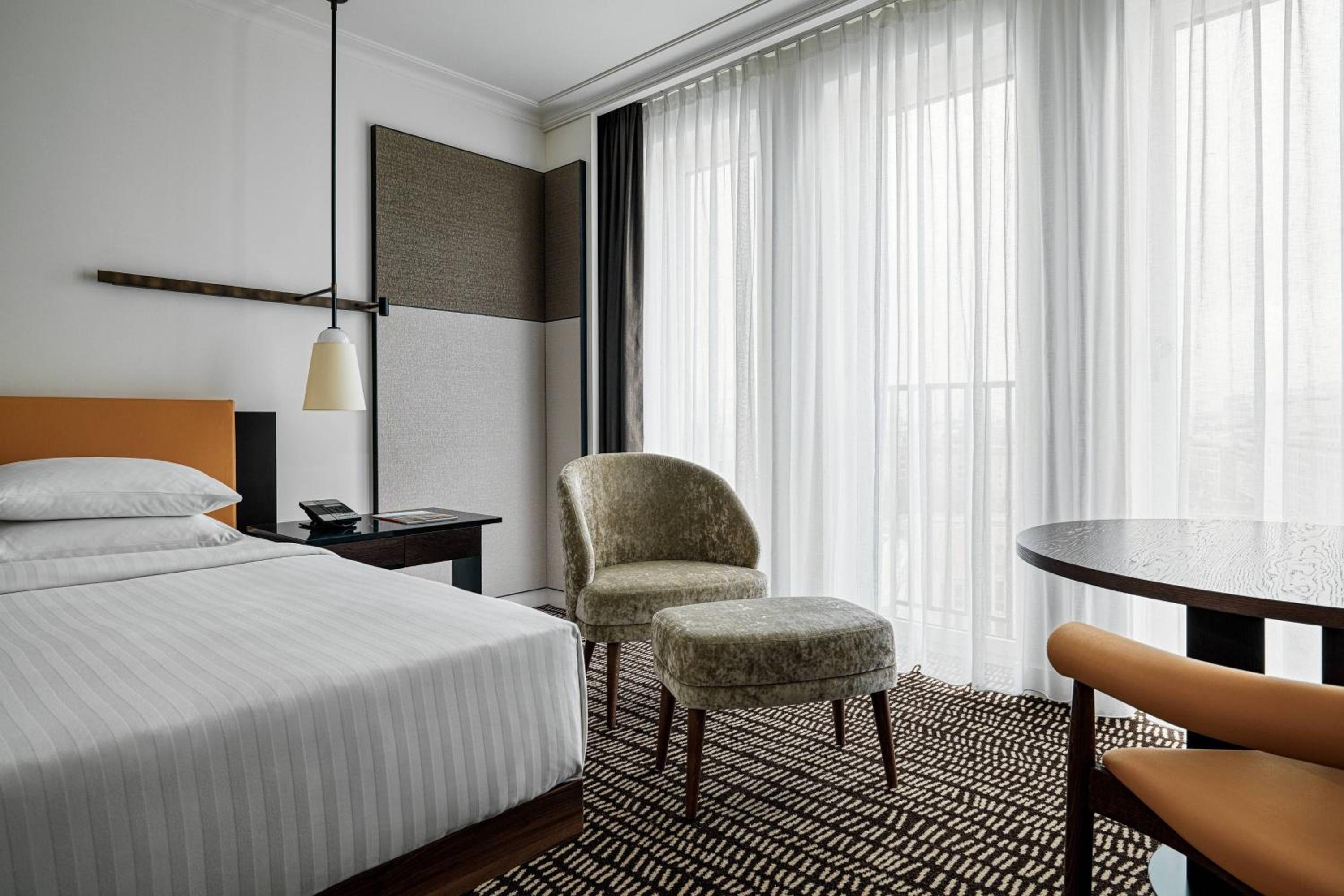 Executive Room with Lounge Access, 2 Doubles thumbnail 6