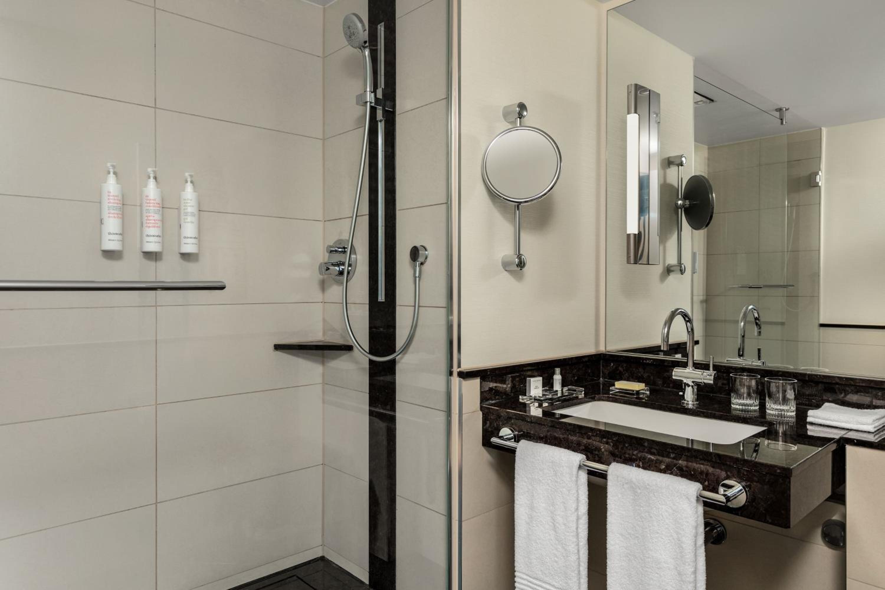 Deluxe Room, 1 King