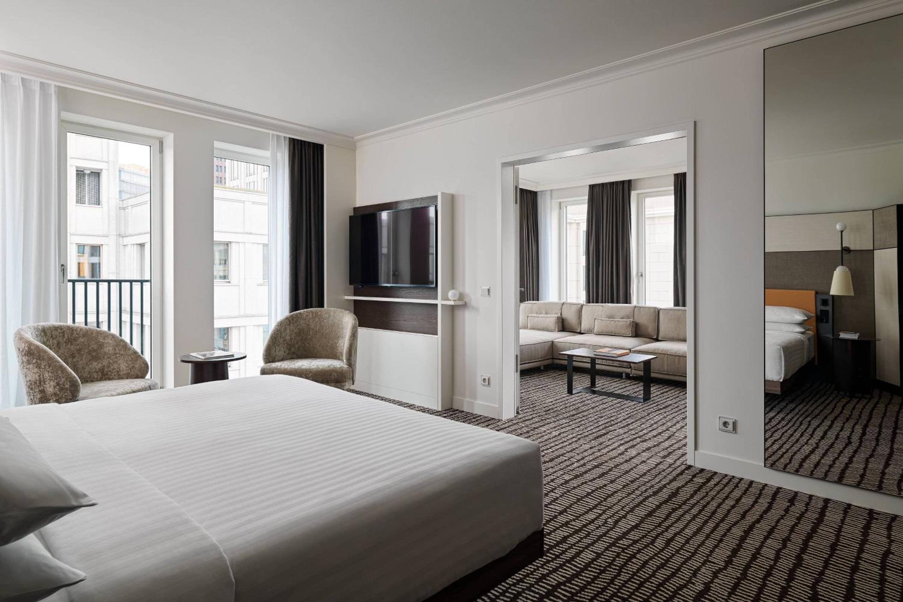Executive Suite with Lounge Access, 1 King