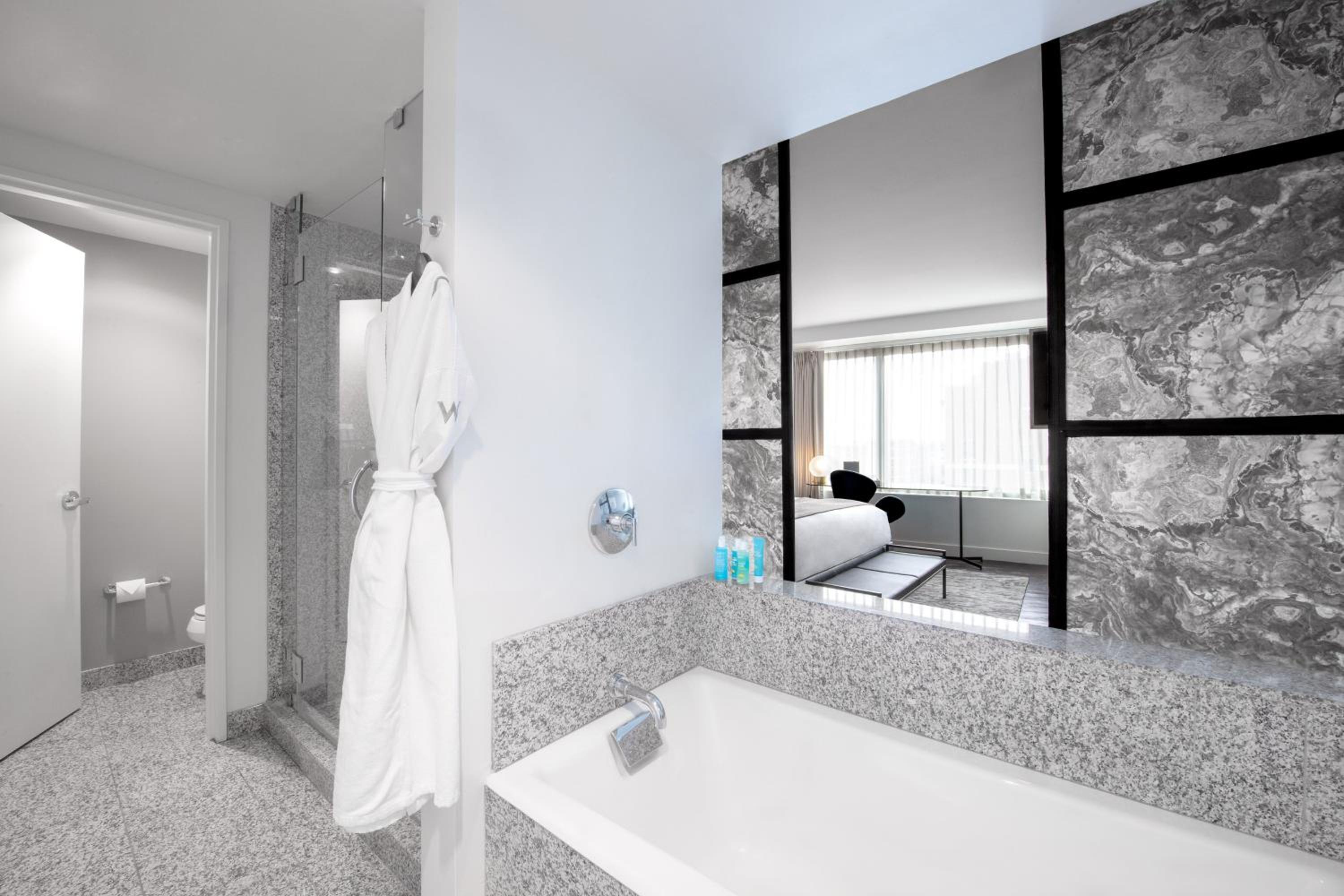 Marvelous Suite, Suite, 1 King thumbnail 5
