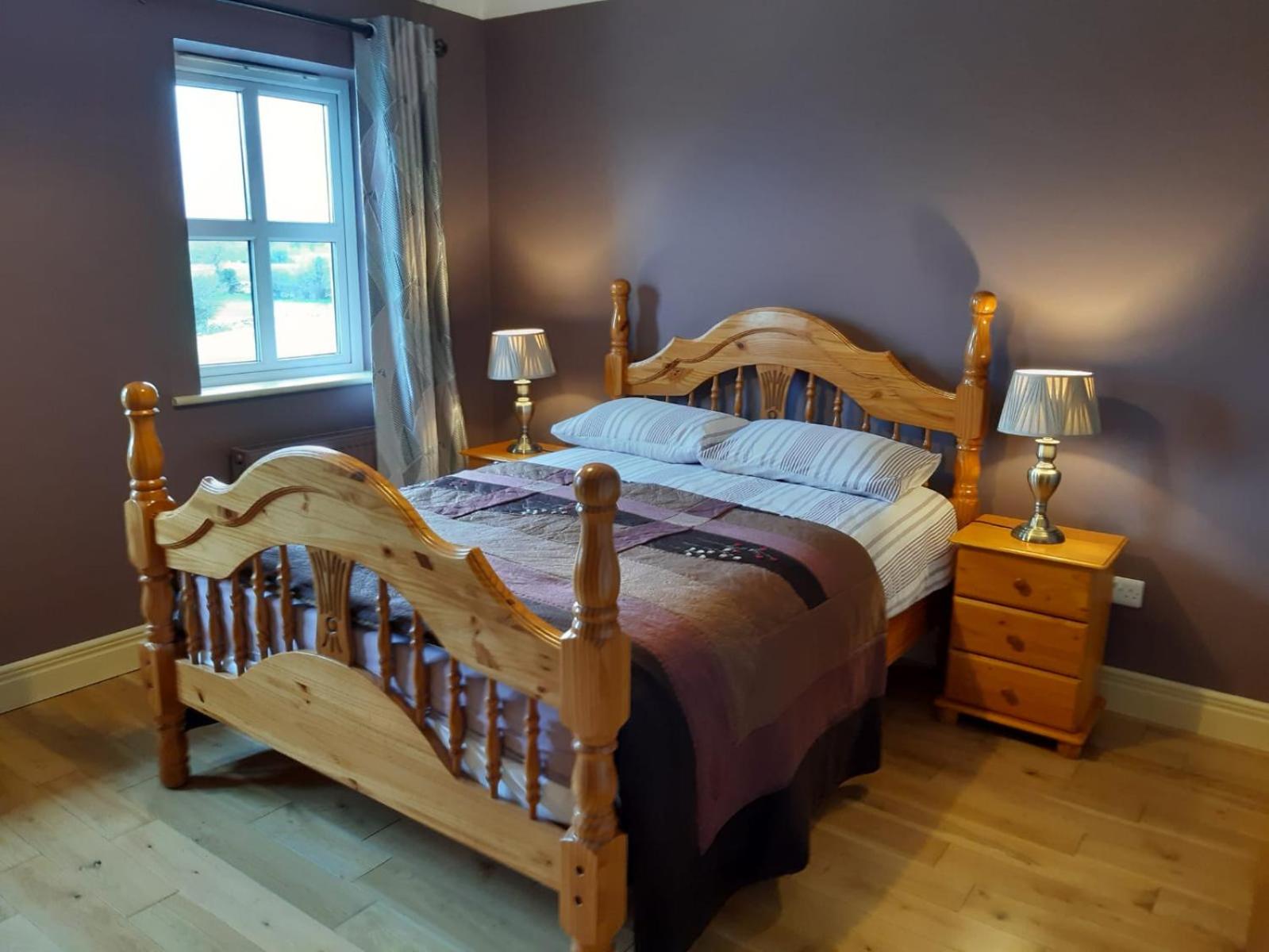 Deluxe Double Room with Shower - Photo 2
