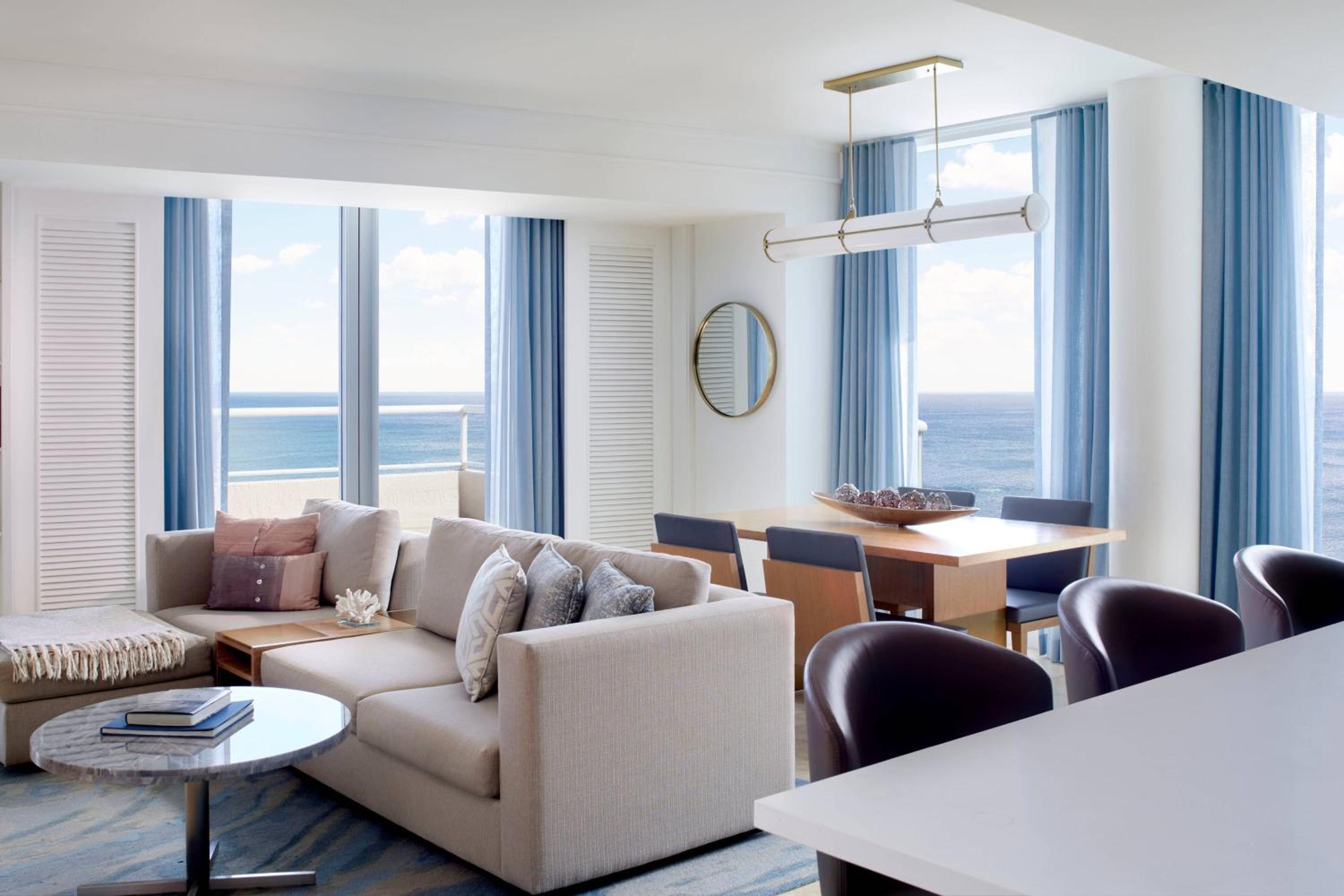 Three-Bedroom Residential Suite with Balcony and Ocean View - Photo 3