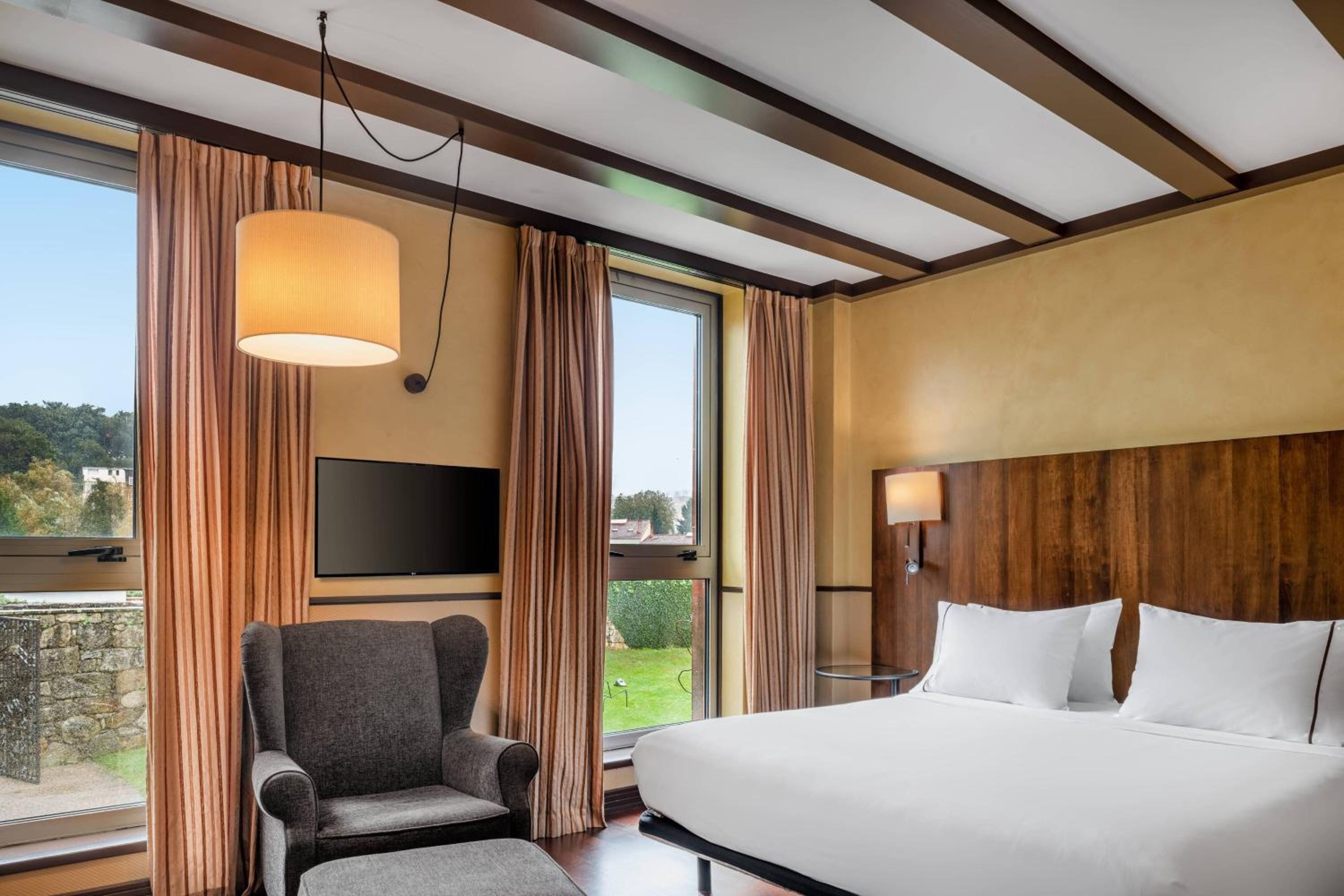 King Room with Garden View