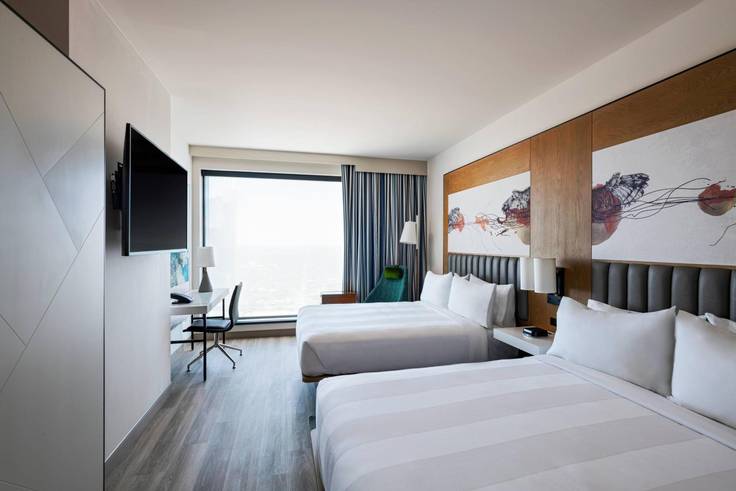 Guestroom, 2 Queen Beds, Guest room, 2 Queen - Photo 3
