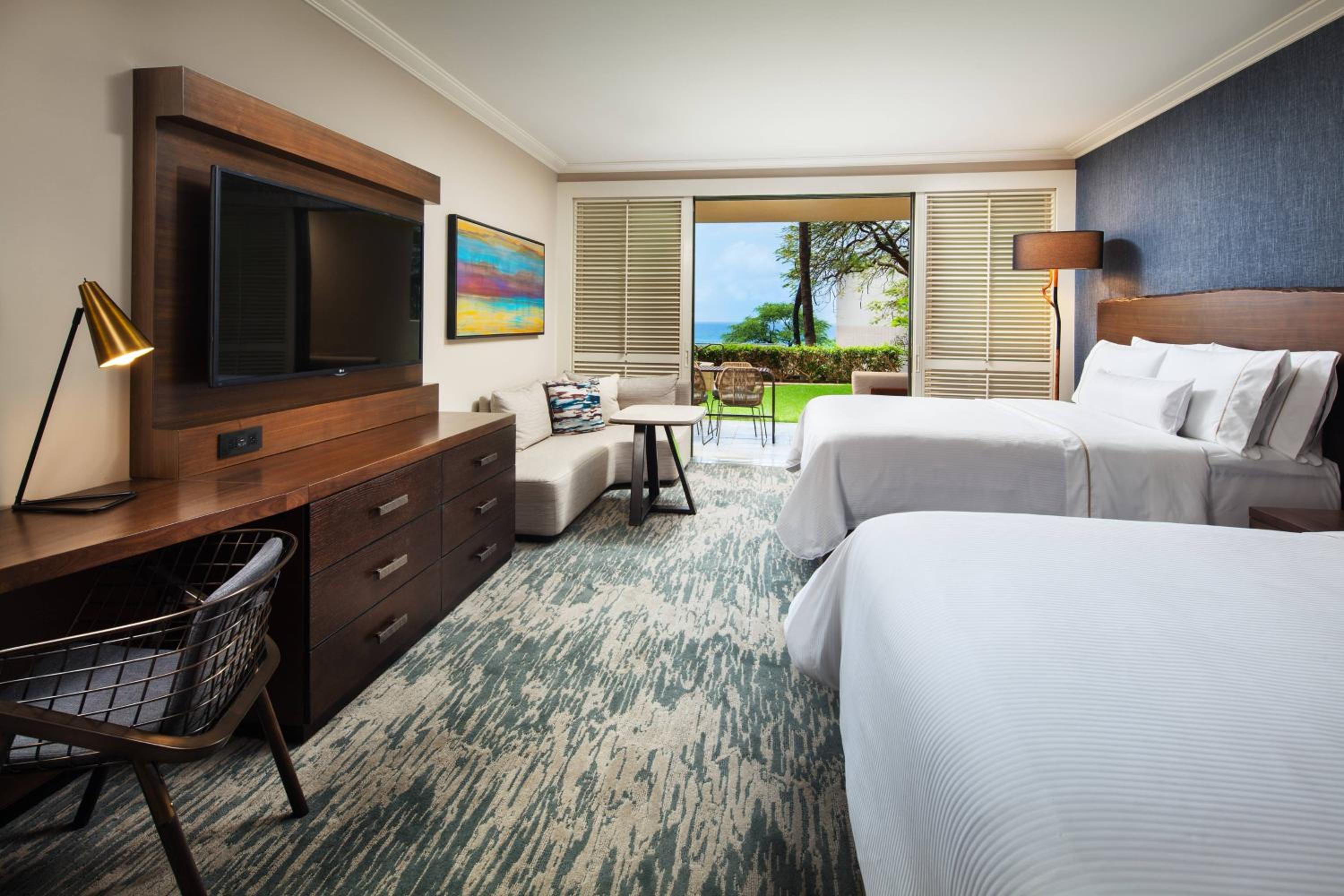 Guest room, 2 Queen, Partial ocean view, Balcony