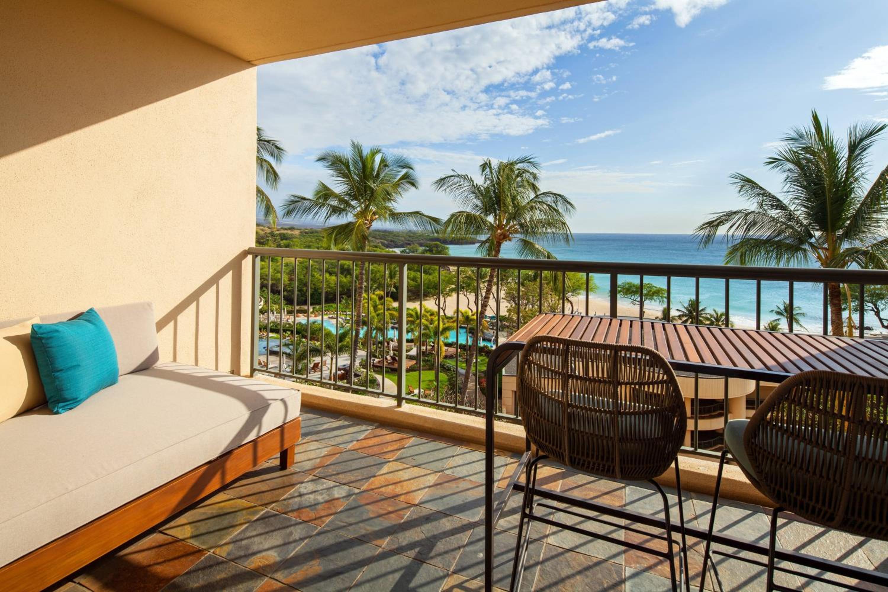 Premier Ocean, Guest room, 1 King, Ocean view, High floor