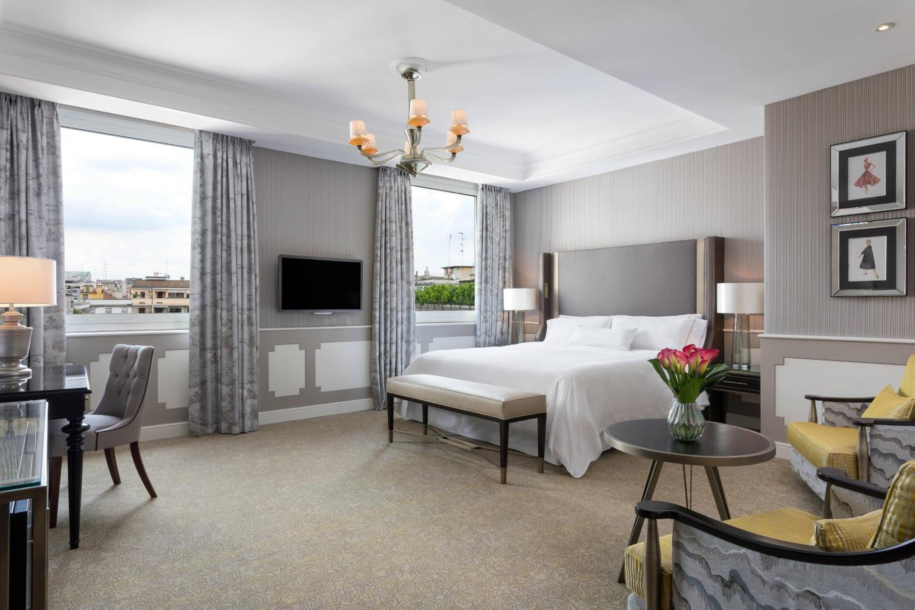 Deluxe Suite (One Bedroom Suite) thumbnail 6