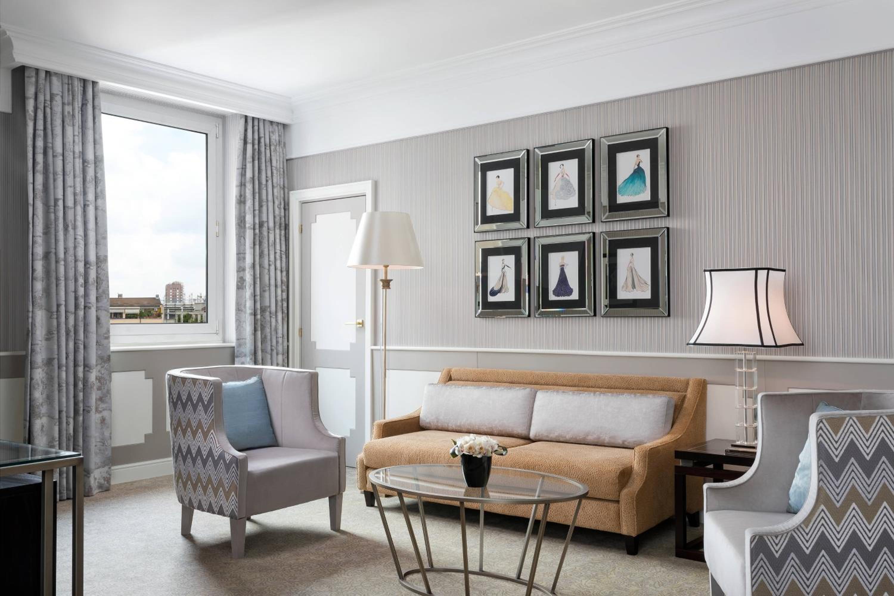 Deluxe Suite (One Bedroom Suite)