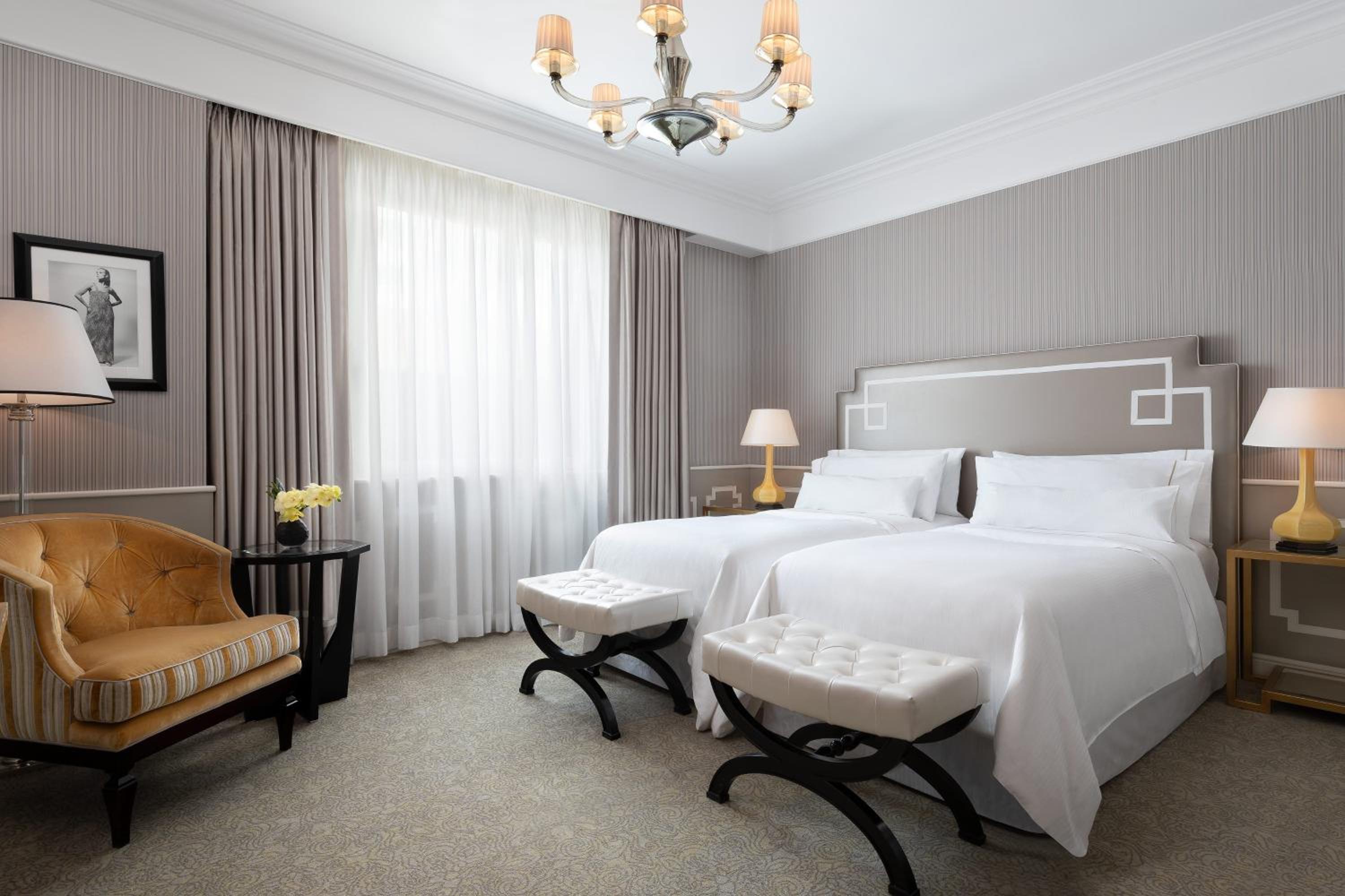 Contemporary Twin Room