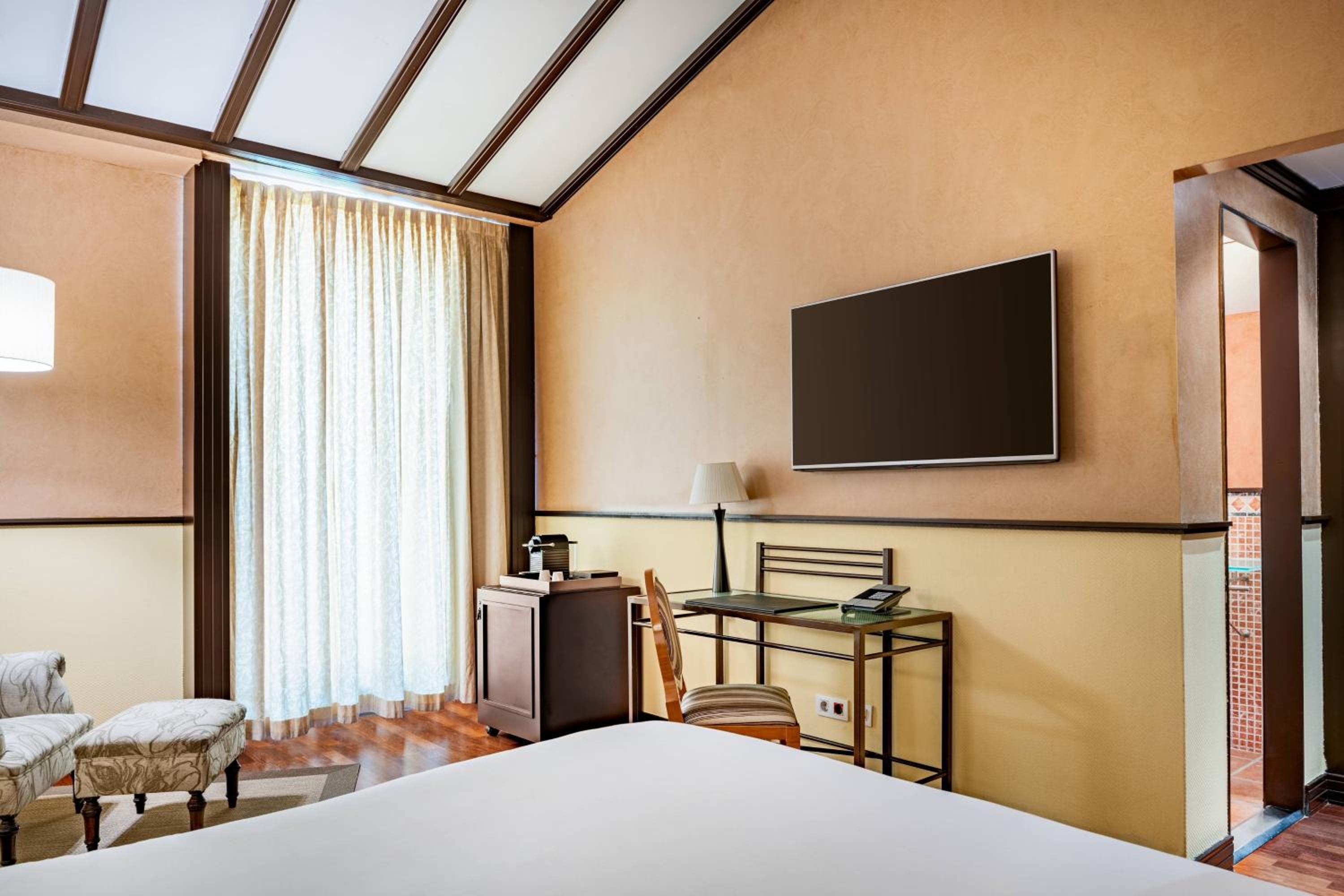 Superior Queen Room