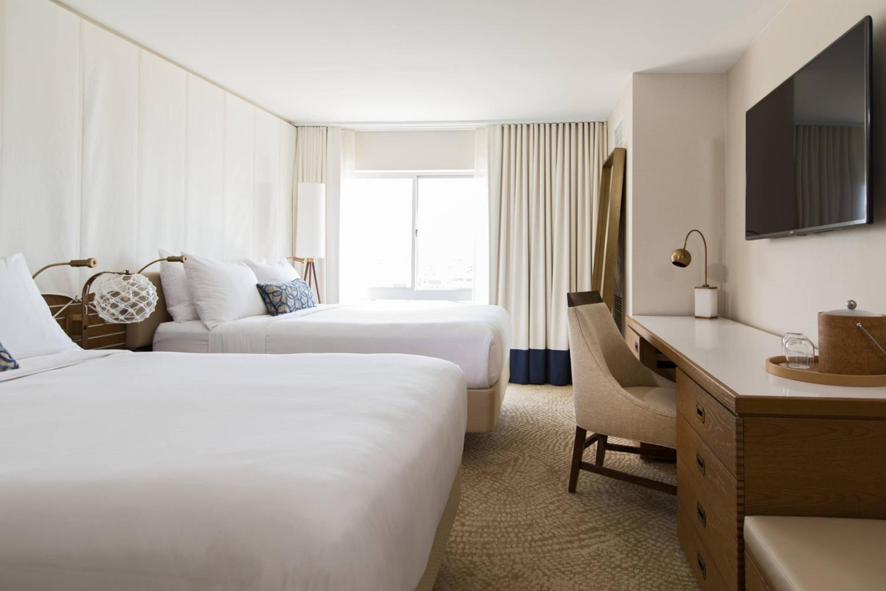 Queen Room with Two Queen Beds - Photo 1