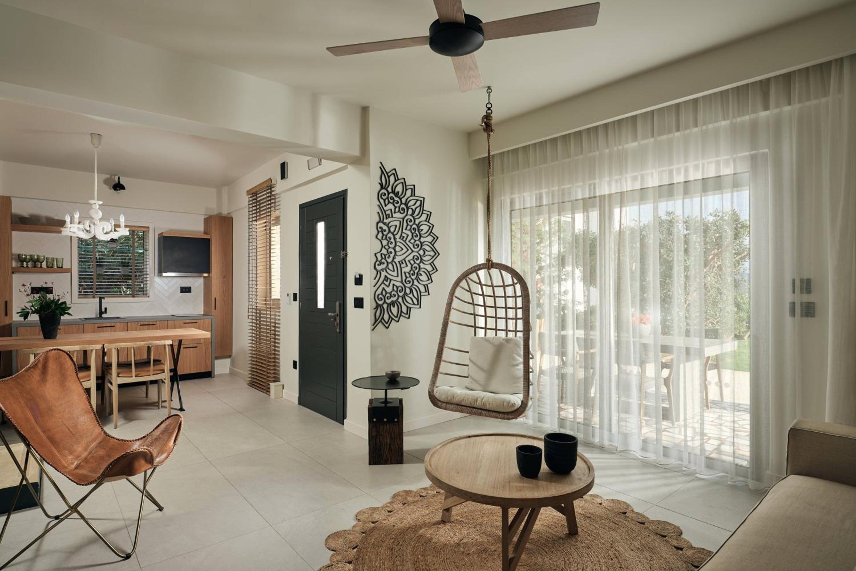 Private Two-Bedroom Residence thumbnail 5