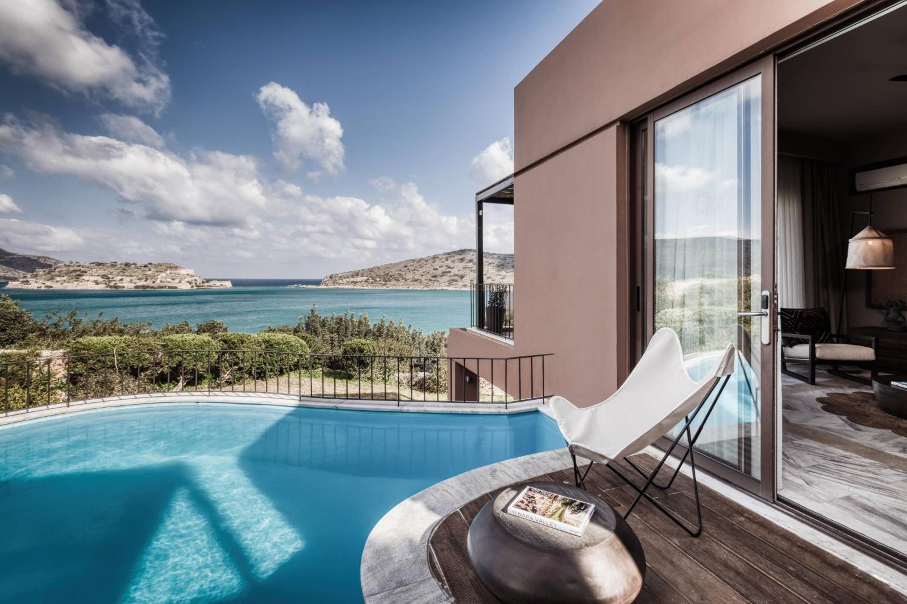 Family Suite Sea View with Private Pool