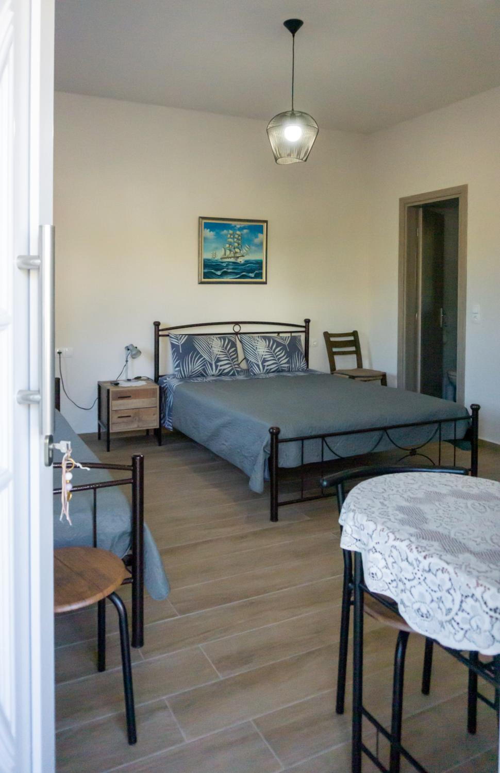 One-Bedroom House photo 3