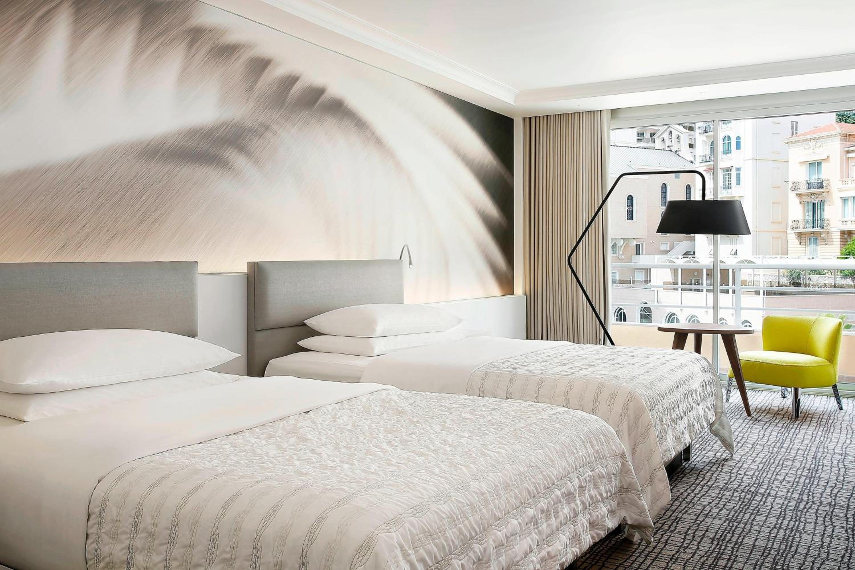 Superior Double Room with Two Double Beds and City View - High Floor