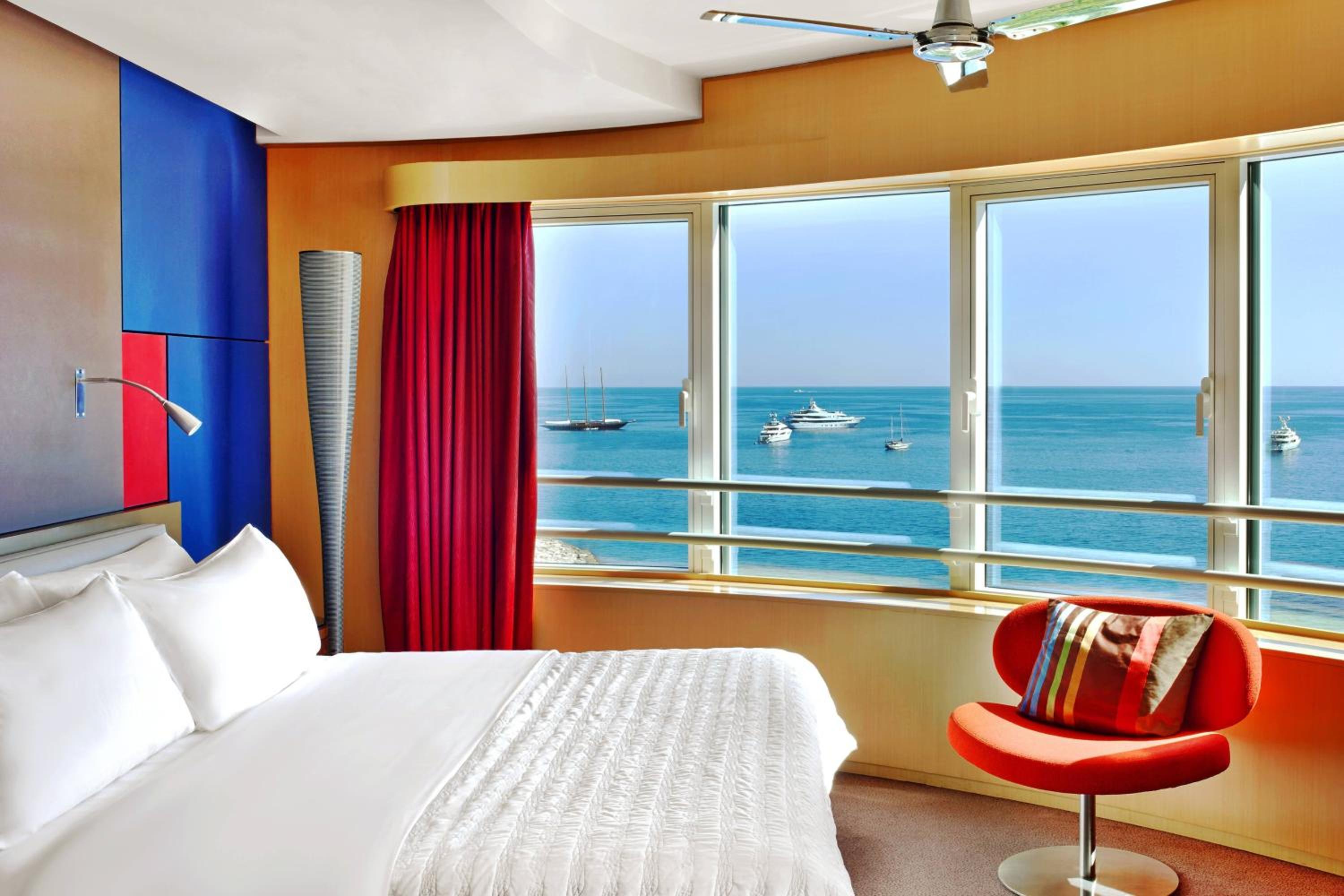 Design, Guest room, 1 King, Sea view, Crystal Towers - Photo 7