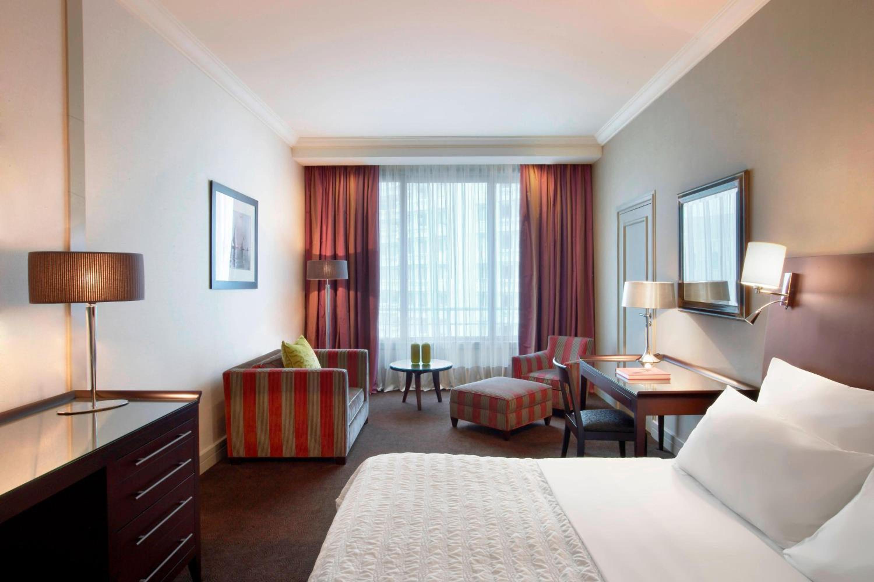 Superior King Room with City View - High Floor