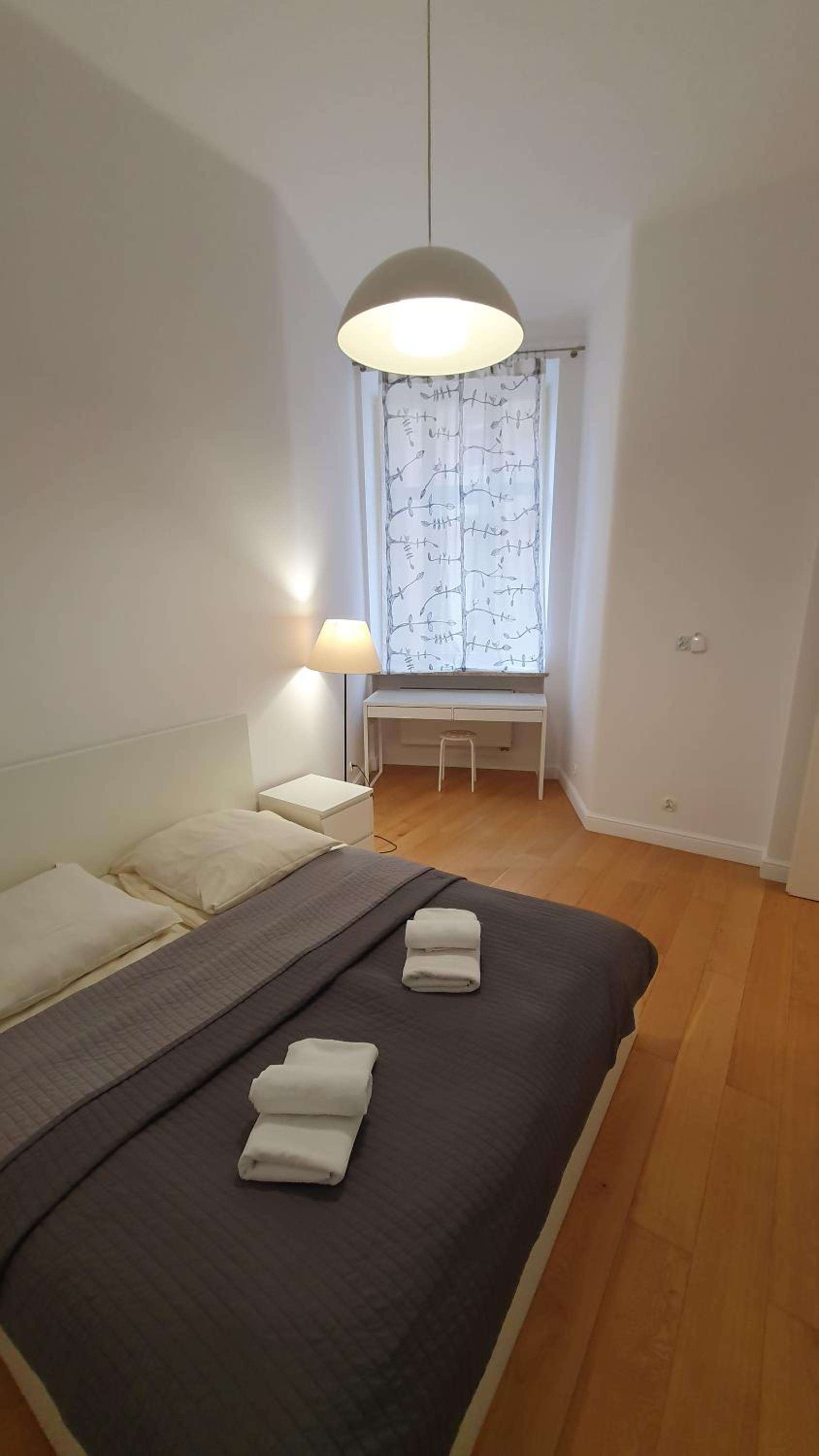 One-Bedroom Apartment photo 3