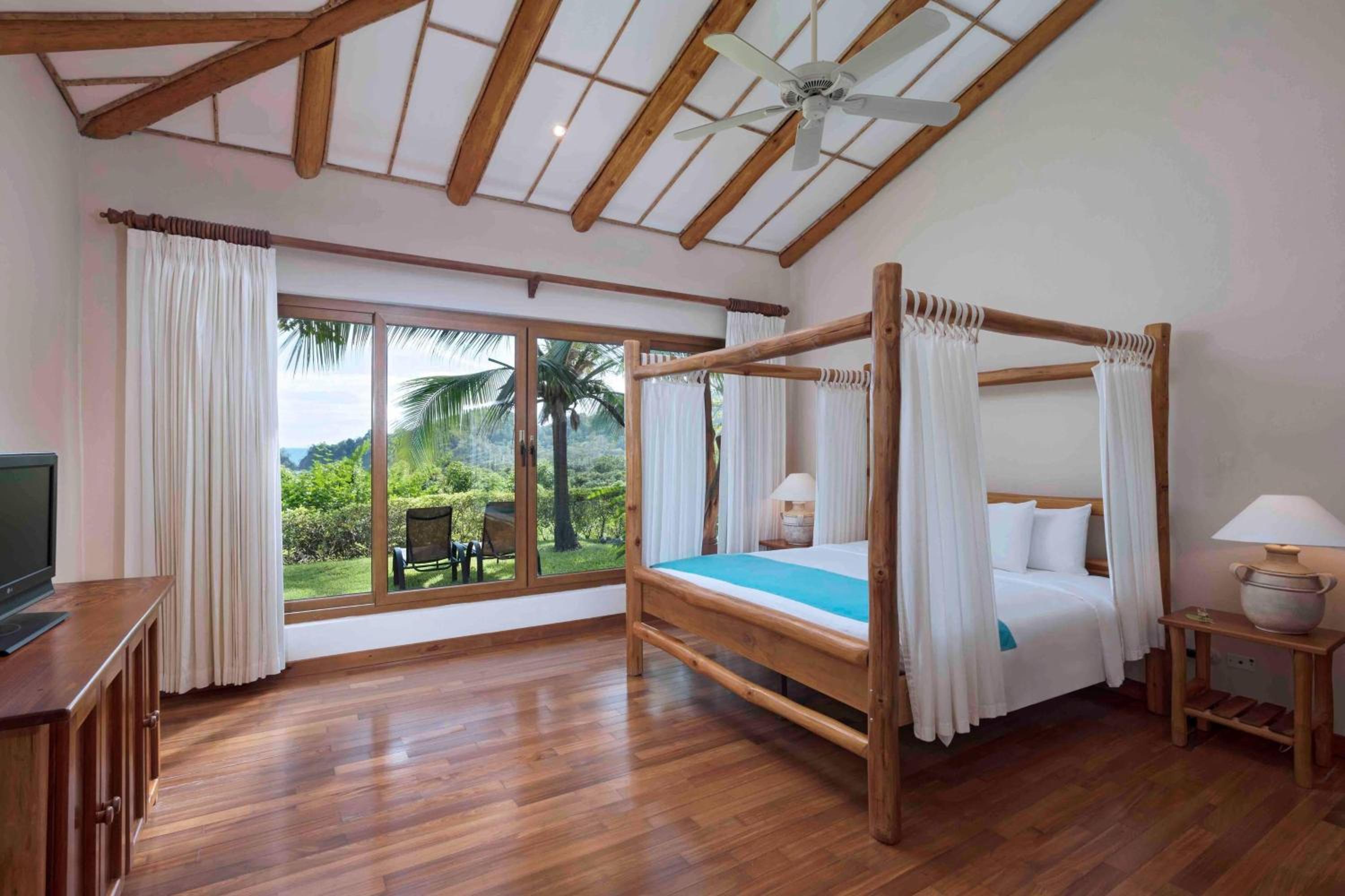 Two-Bedroom Villa With Ocean View photo 2