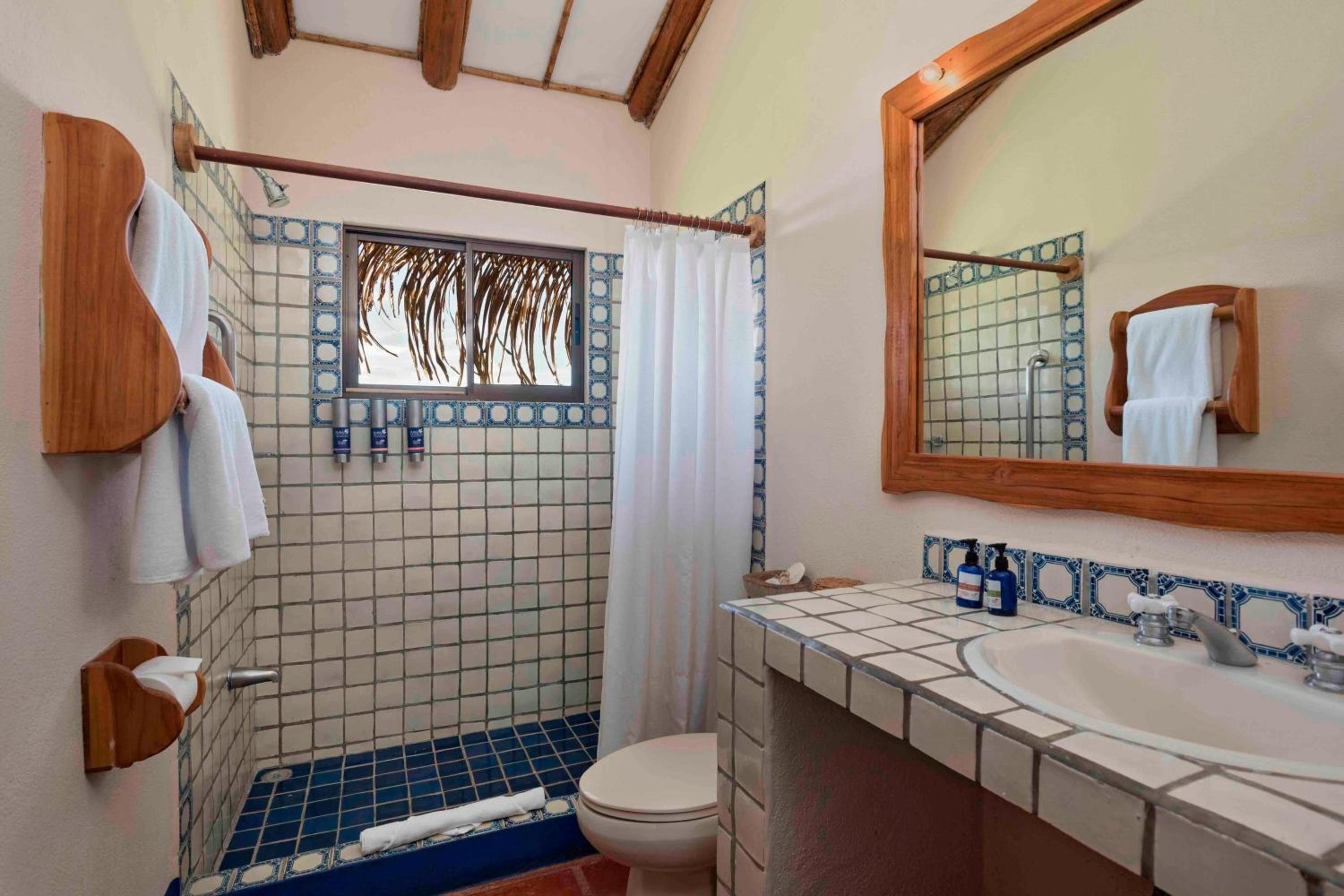Three-Bedroom Villa With Ocean View photo 2
