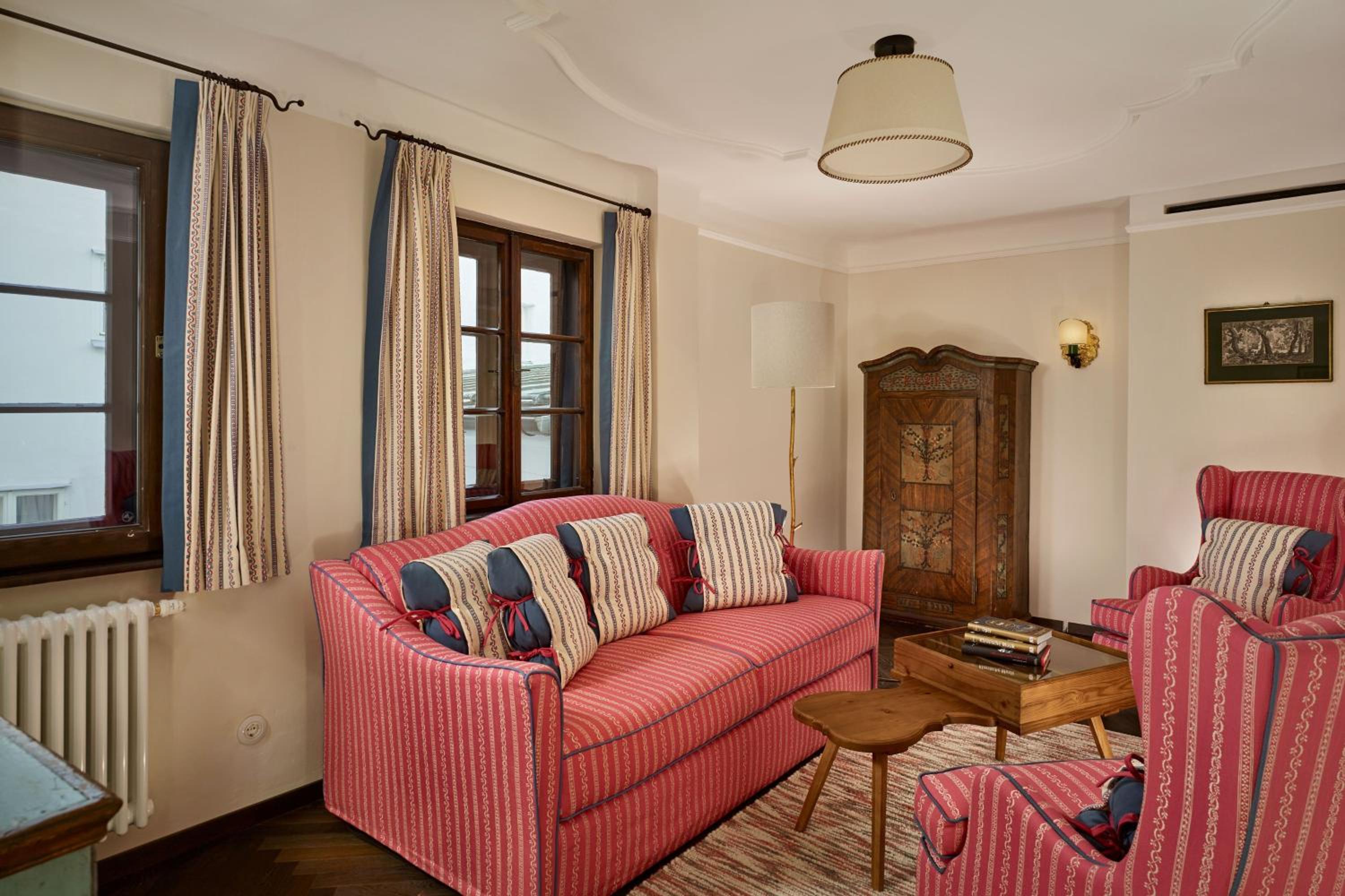 One Bedroom Suite, 1 Bedroom Suite, 1 King - Photo 5