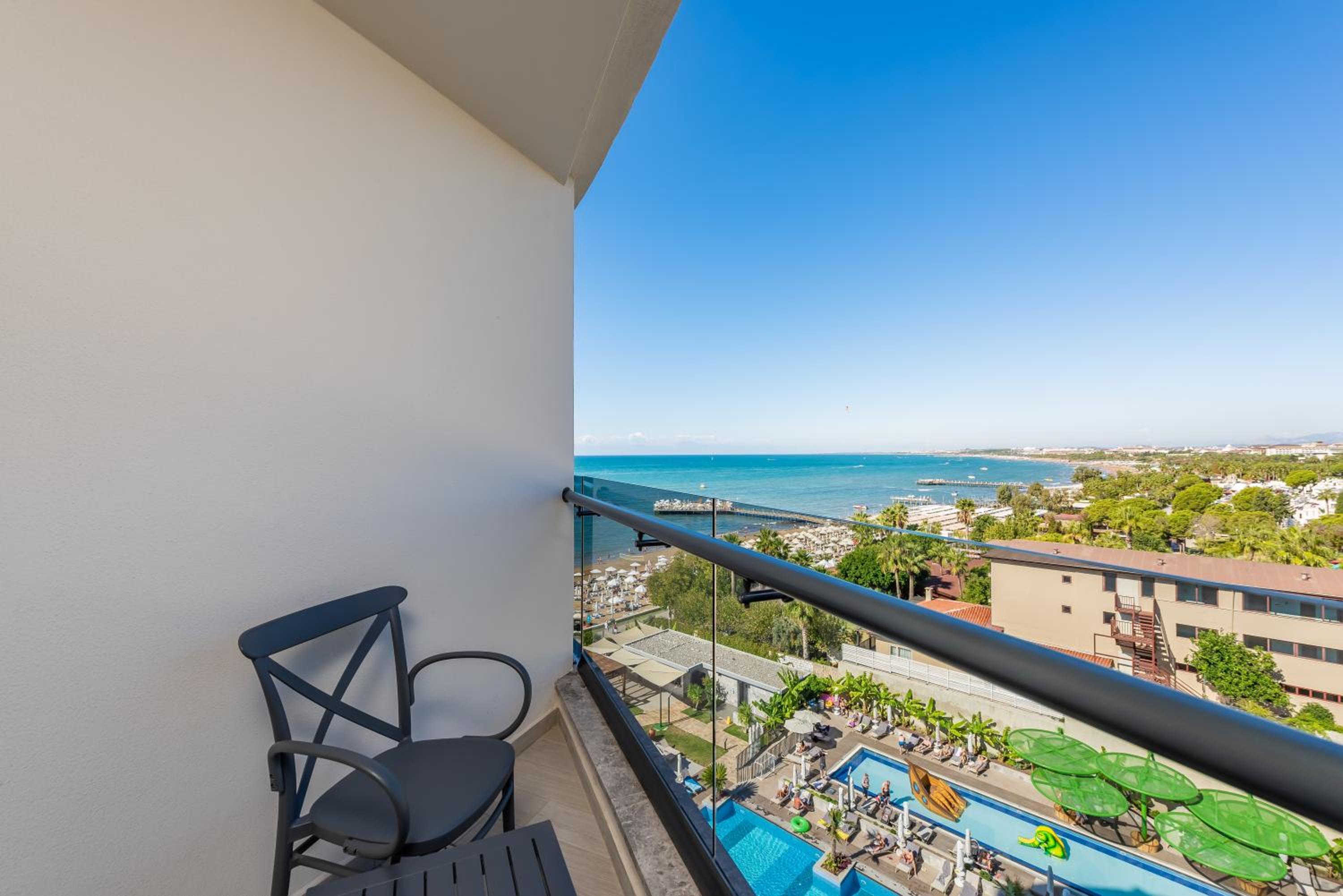Double or Twin Room with Side Sea View