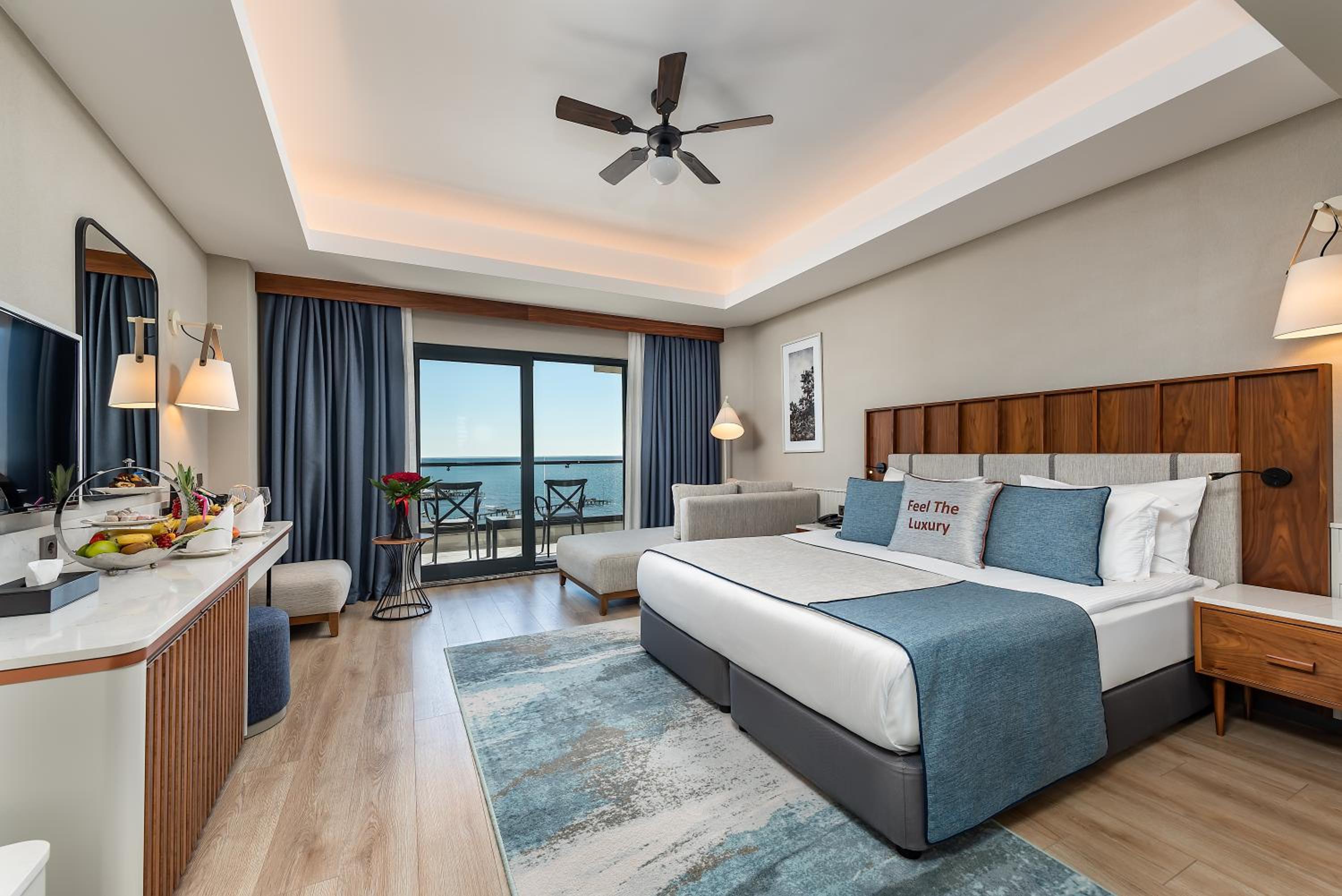 Double or Twin Room with Sea View