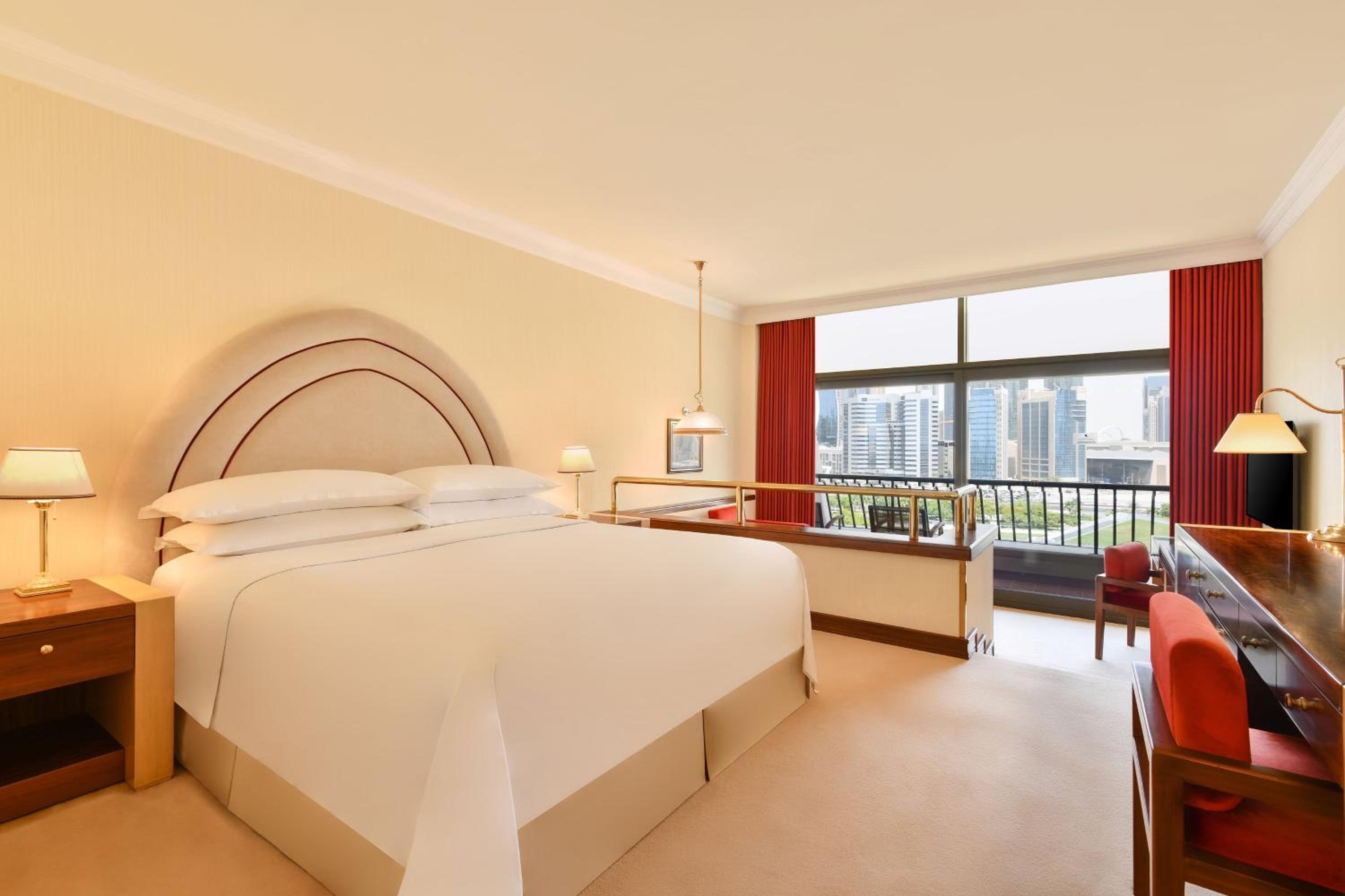 Deluxe King Room - Photo 1