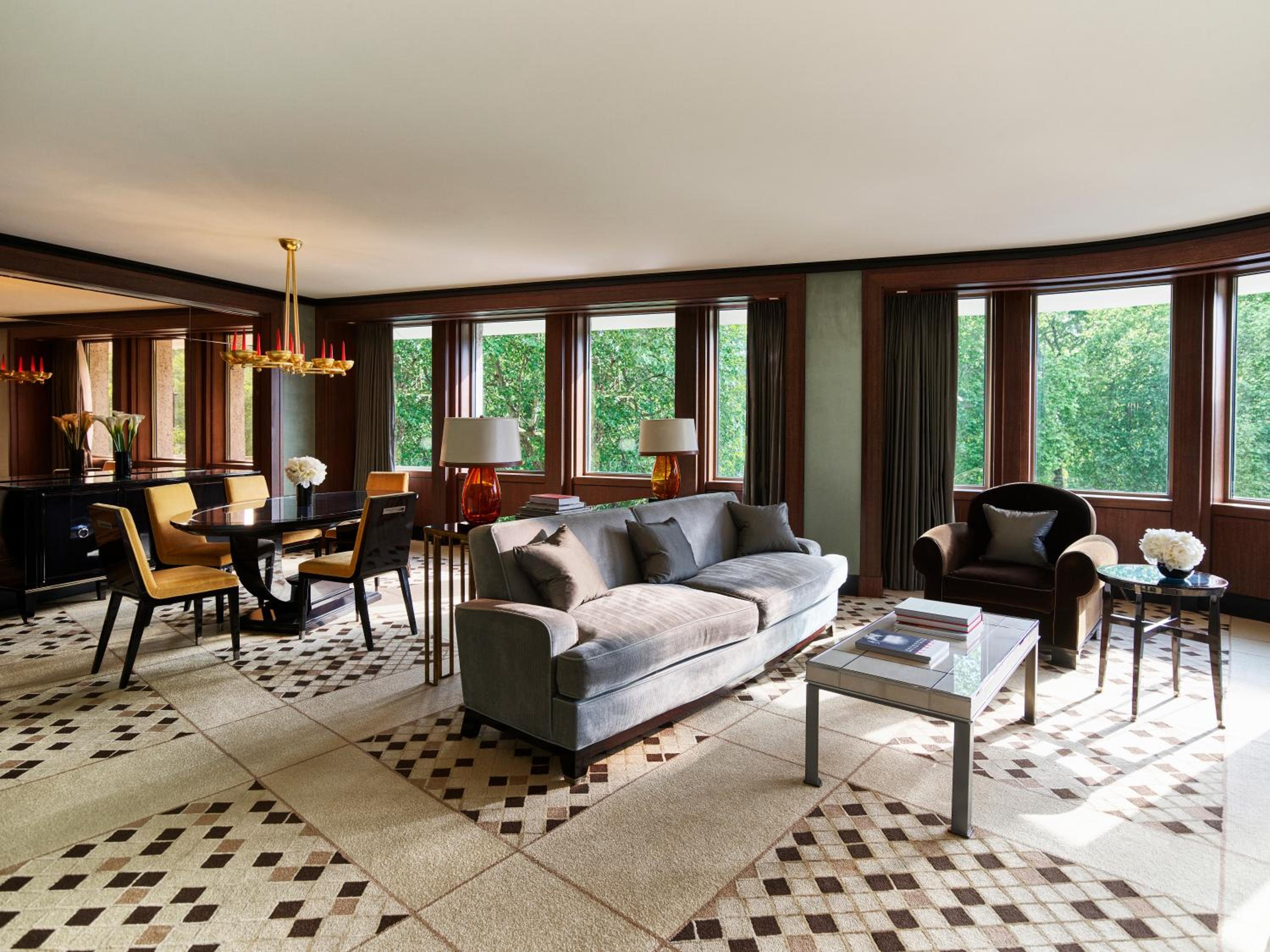 Park Lane Balcony Suite photo 1