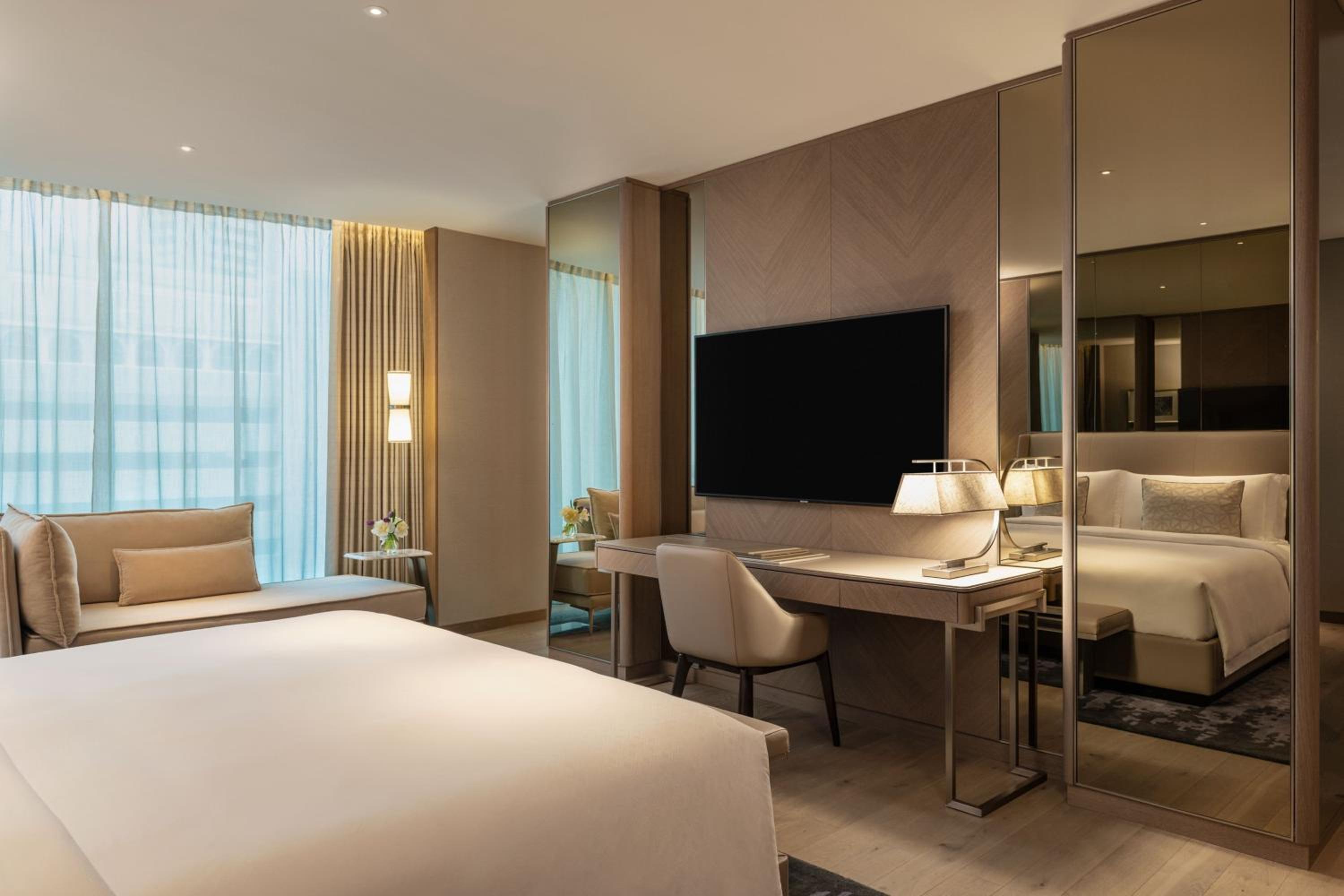 King Suite - St Regis - Photo 1