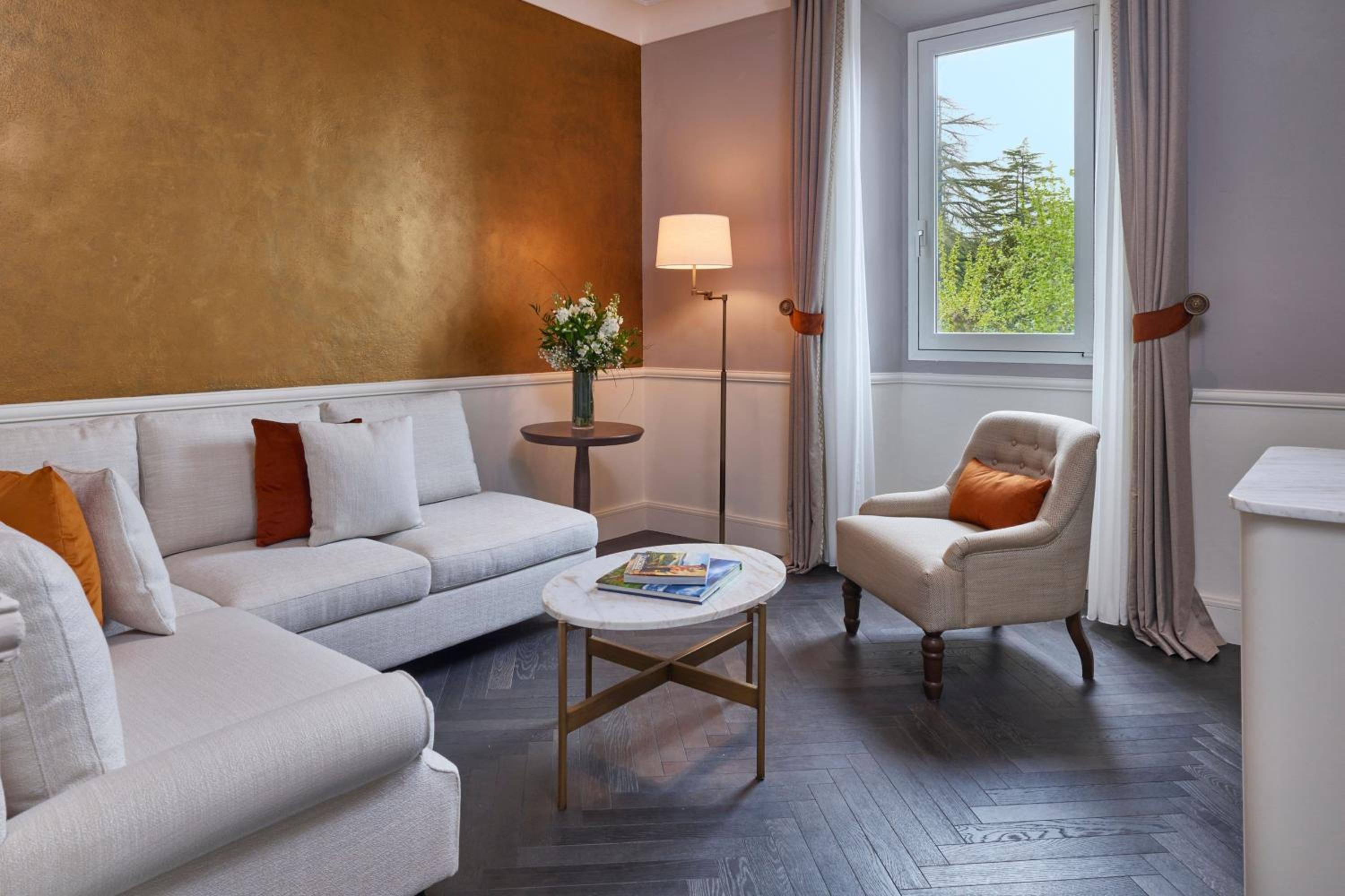 Giusti King Suite with Garden View