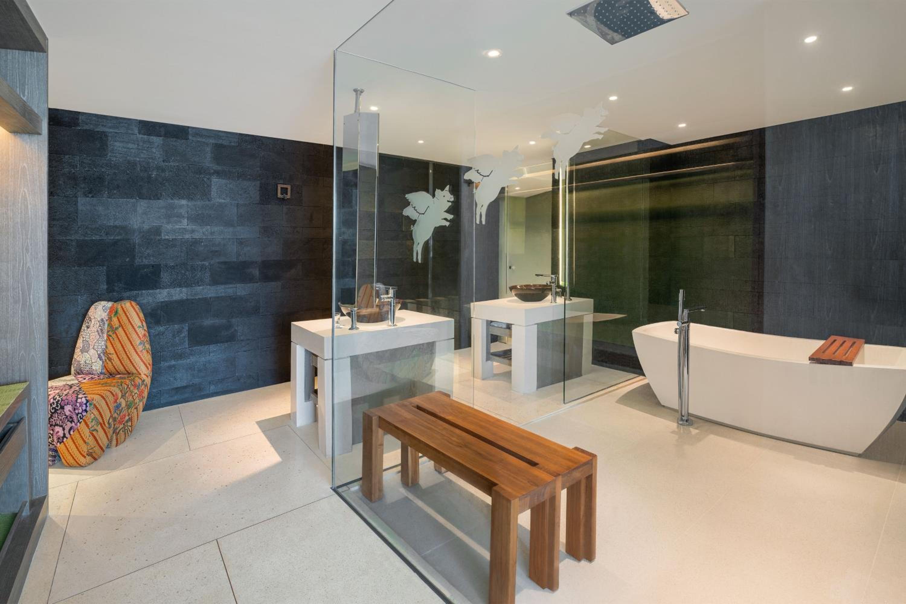 Penthouse Suite, 2 Bedroom Larger Suite, Ocean view, Balcony - Photo 3
