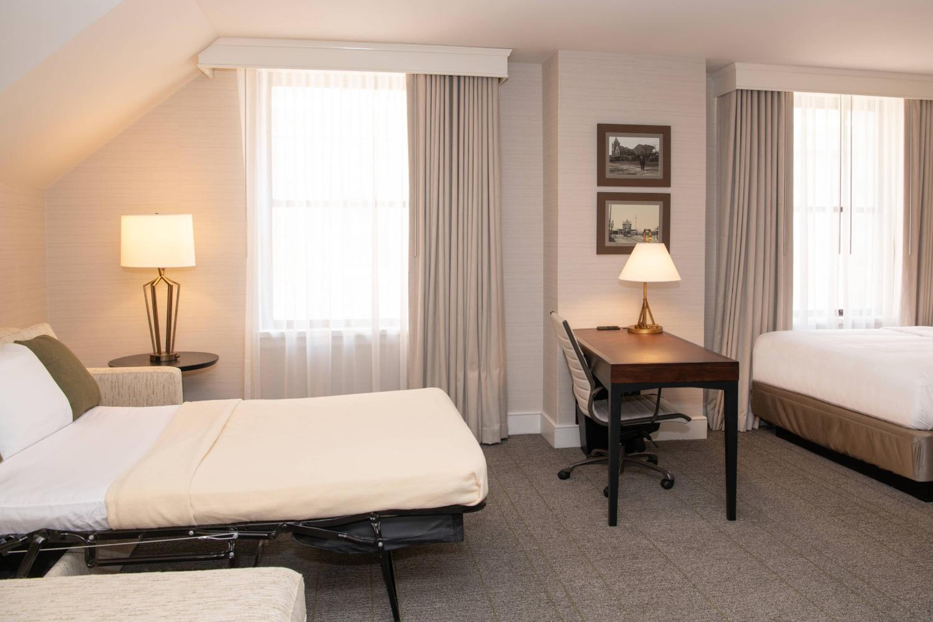 Queen Room photo 3