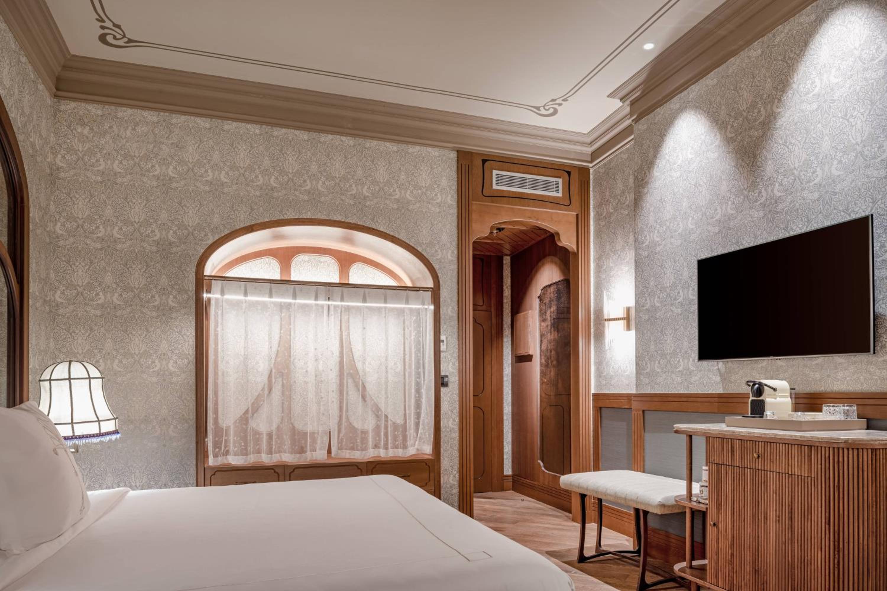 Standard, Guest room, 1 Queen, City view