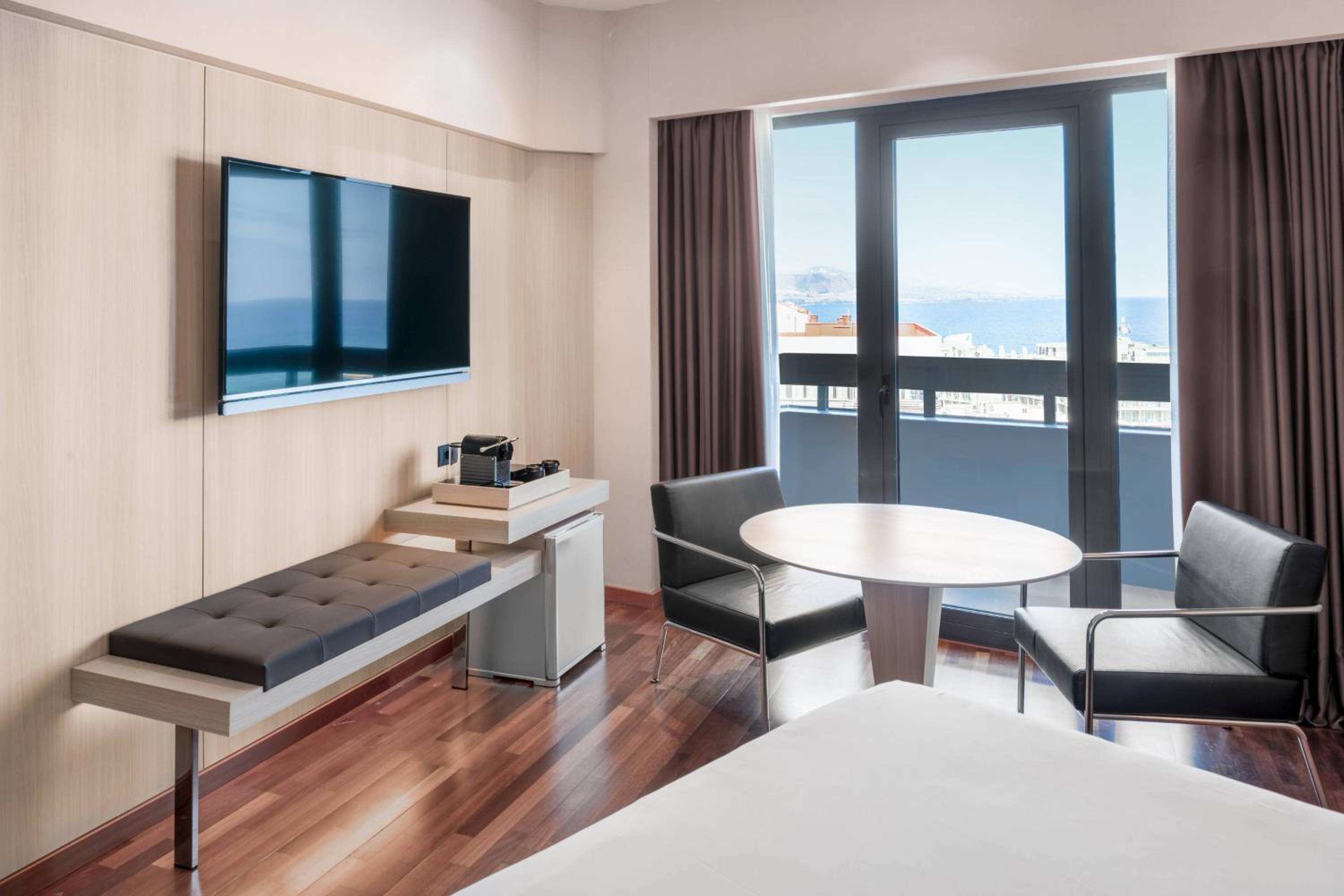 Balcón estándar, habitación de huéspedes, 1 cama King, Balcón.