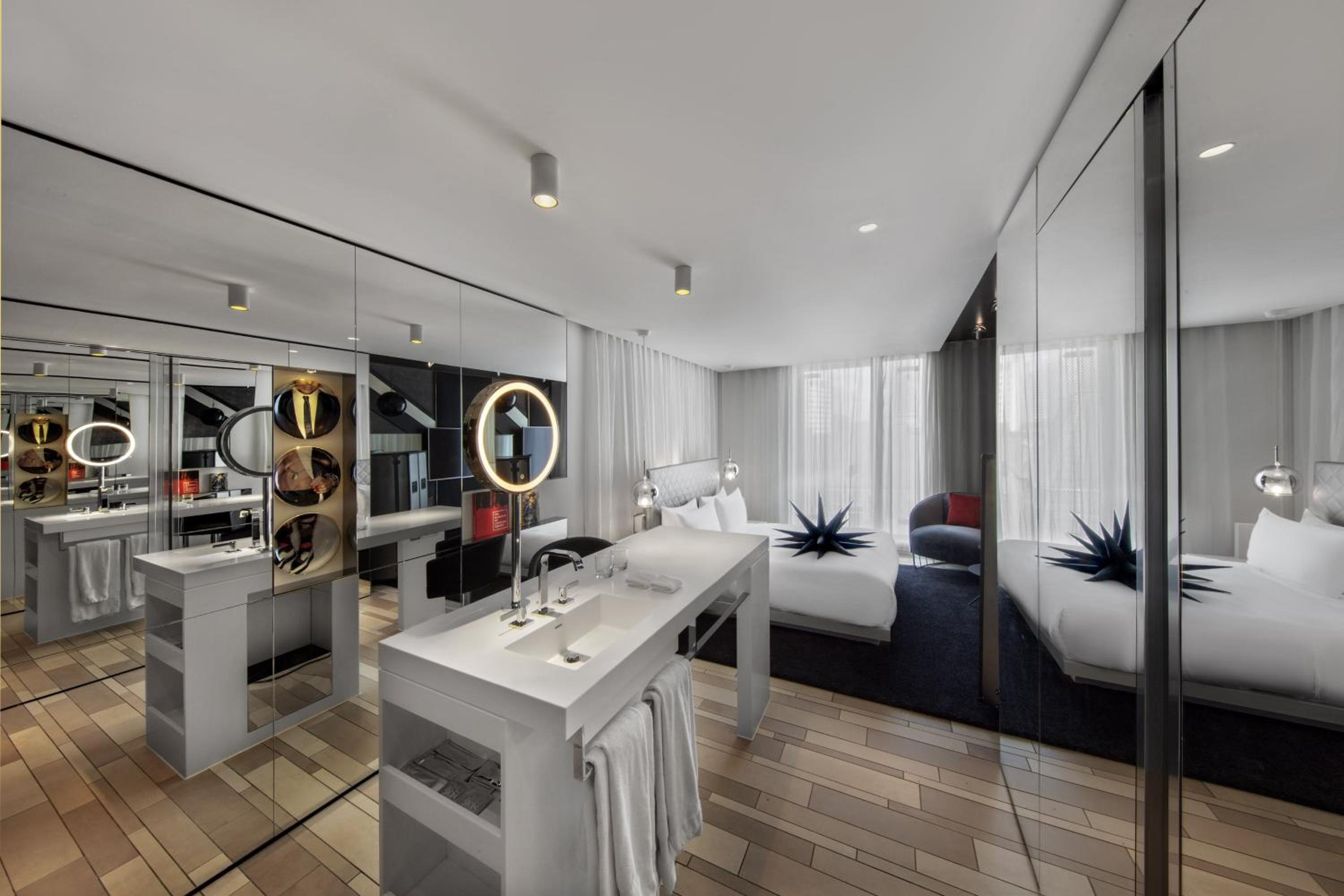 Fabulous, Guest room, 1 King