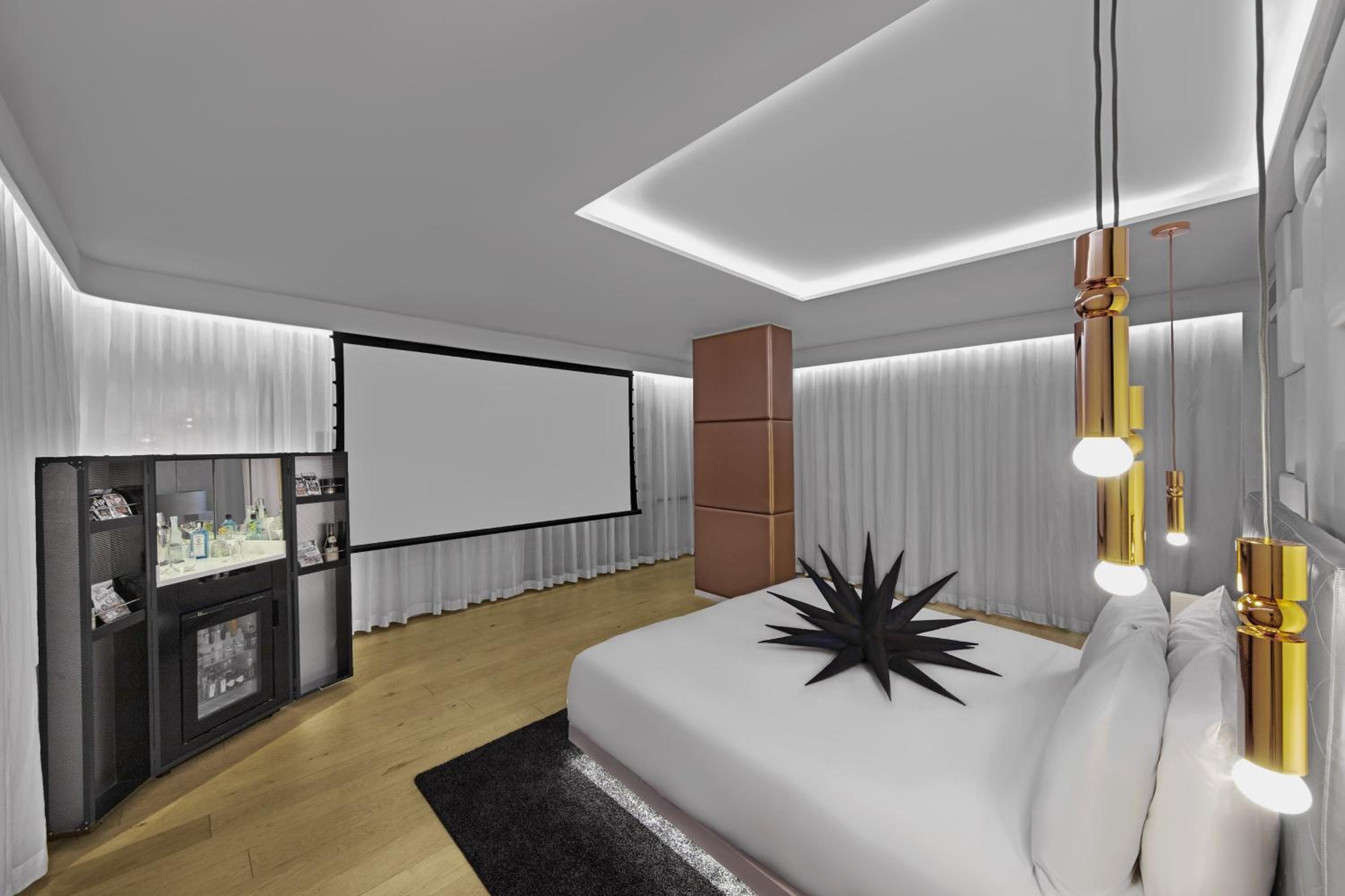 Screening Suite, Suite, 1 King