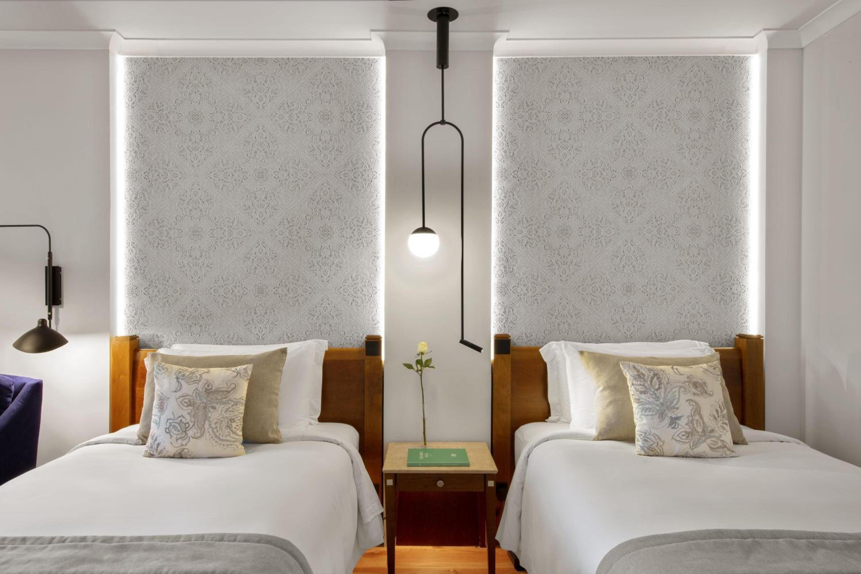 Deluxe Twin Room with Garden Access
