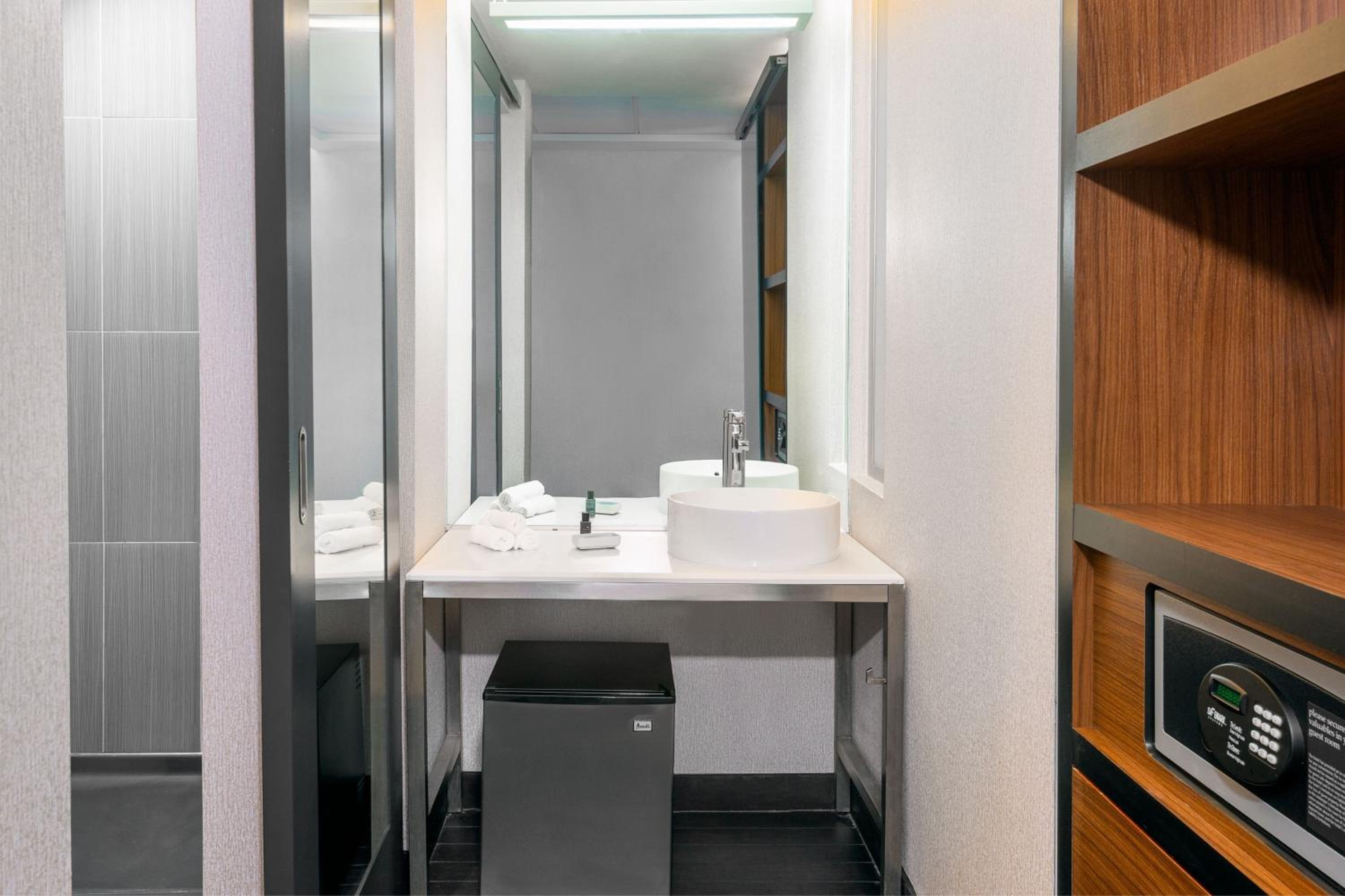 Aloft, Guest room, 2 Queen Beds