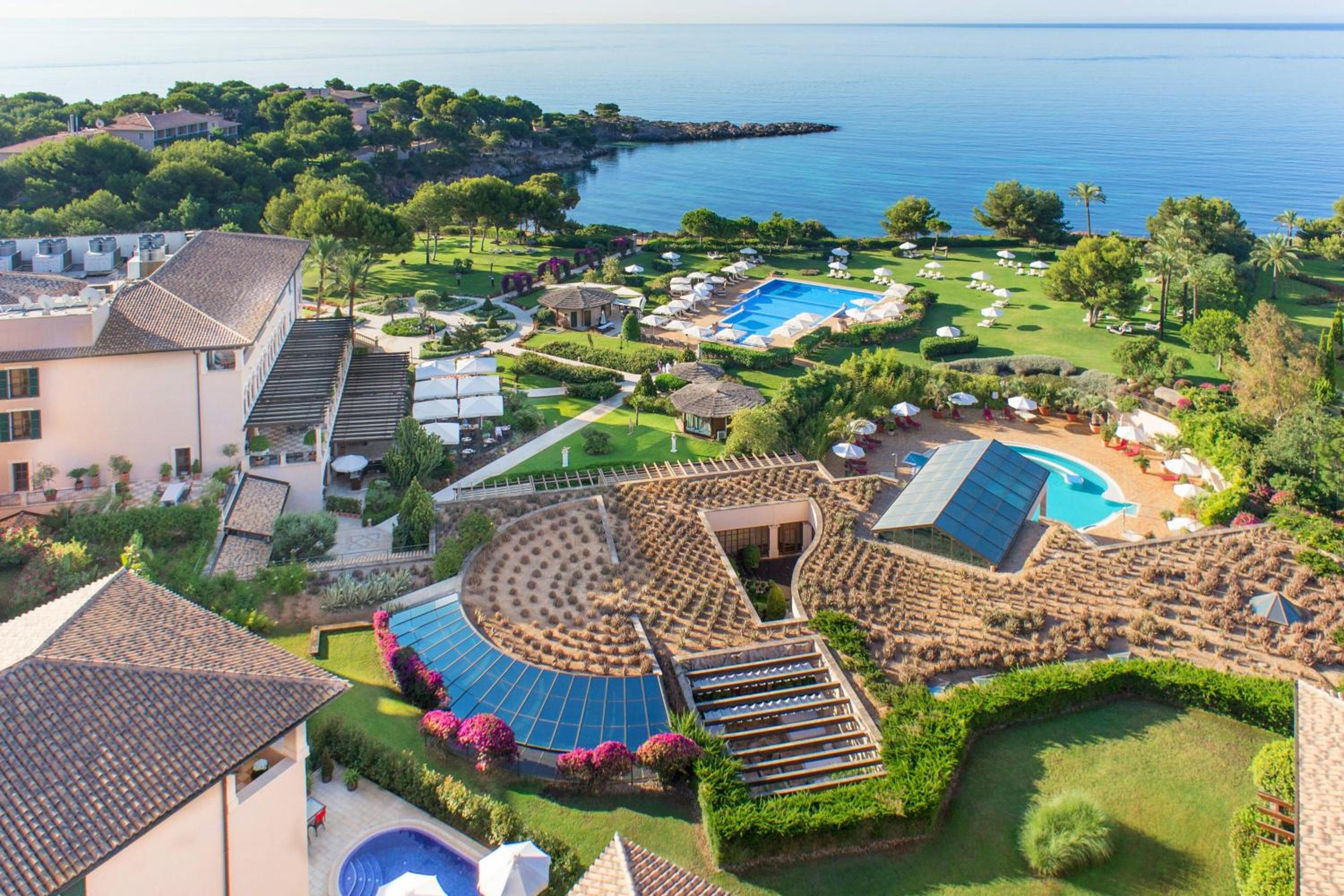 Deluxe Twin Room with Sea View